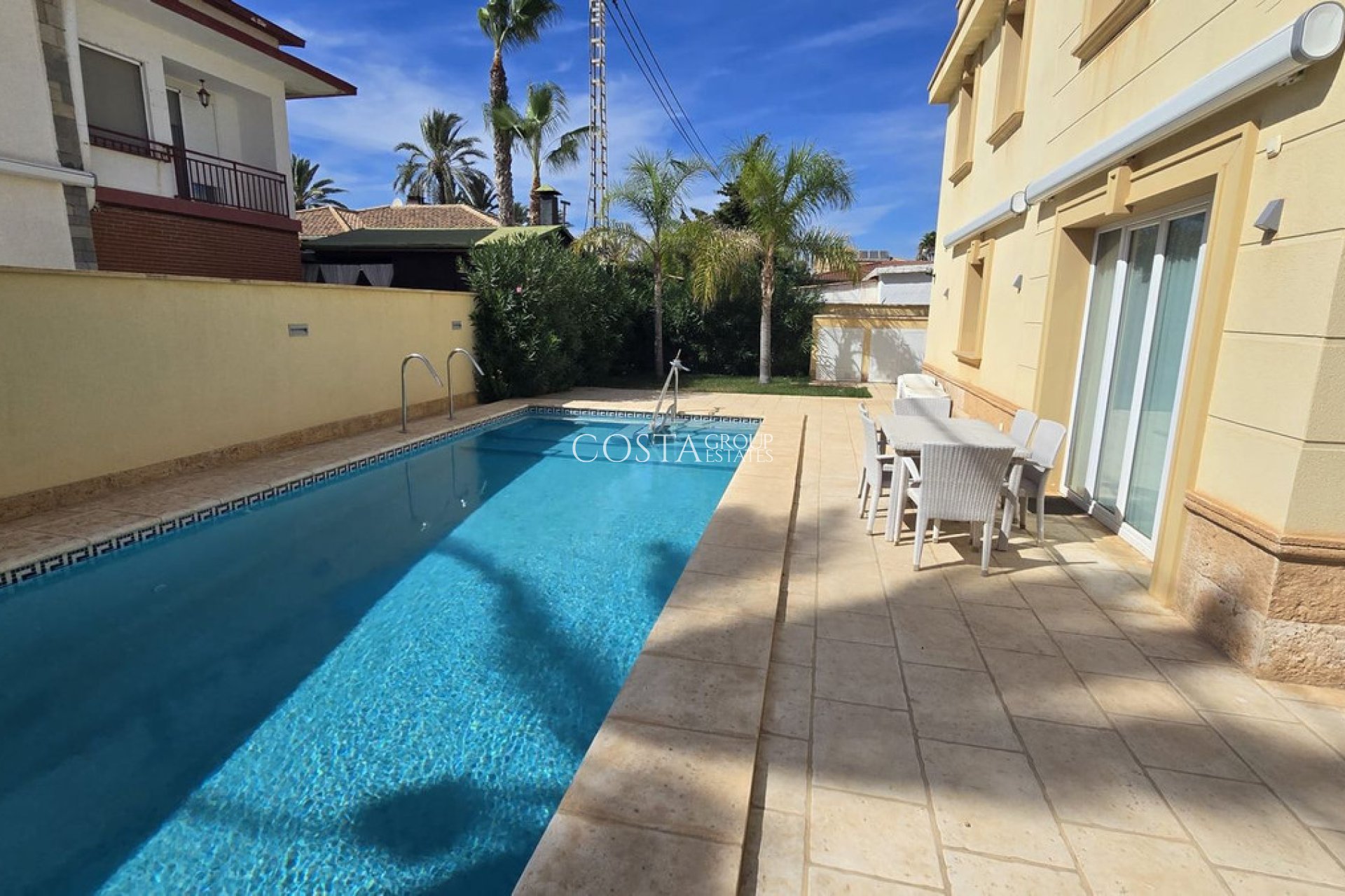 Revente - Villa -
Orihuela Costa - Cabo Roig