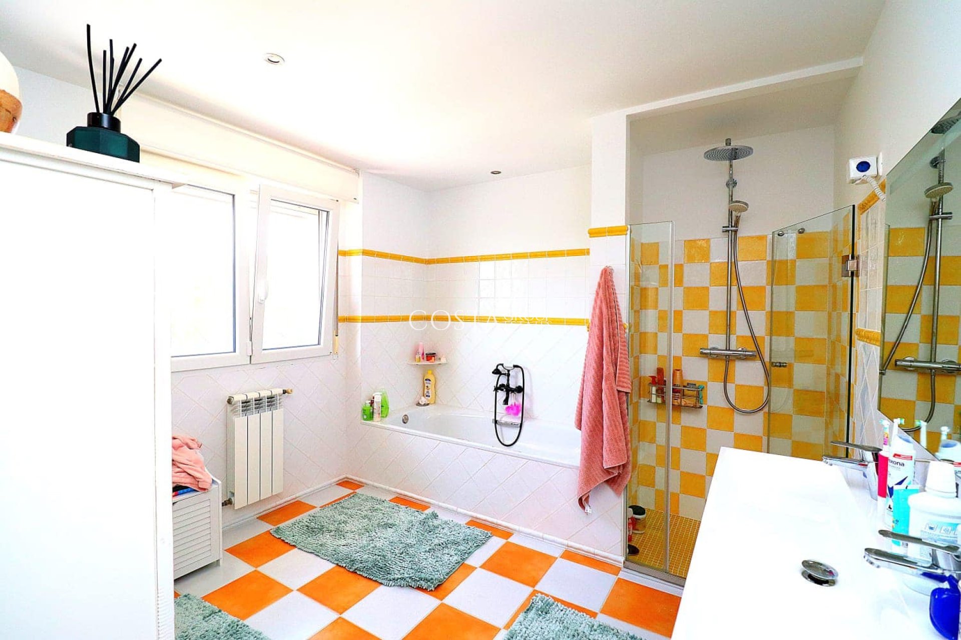 Revente - Villa -
Orihuela Costa - Campoamor