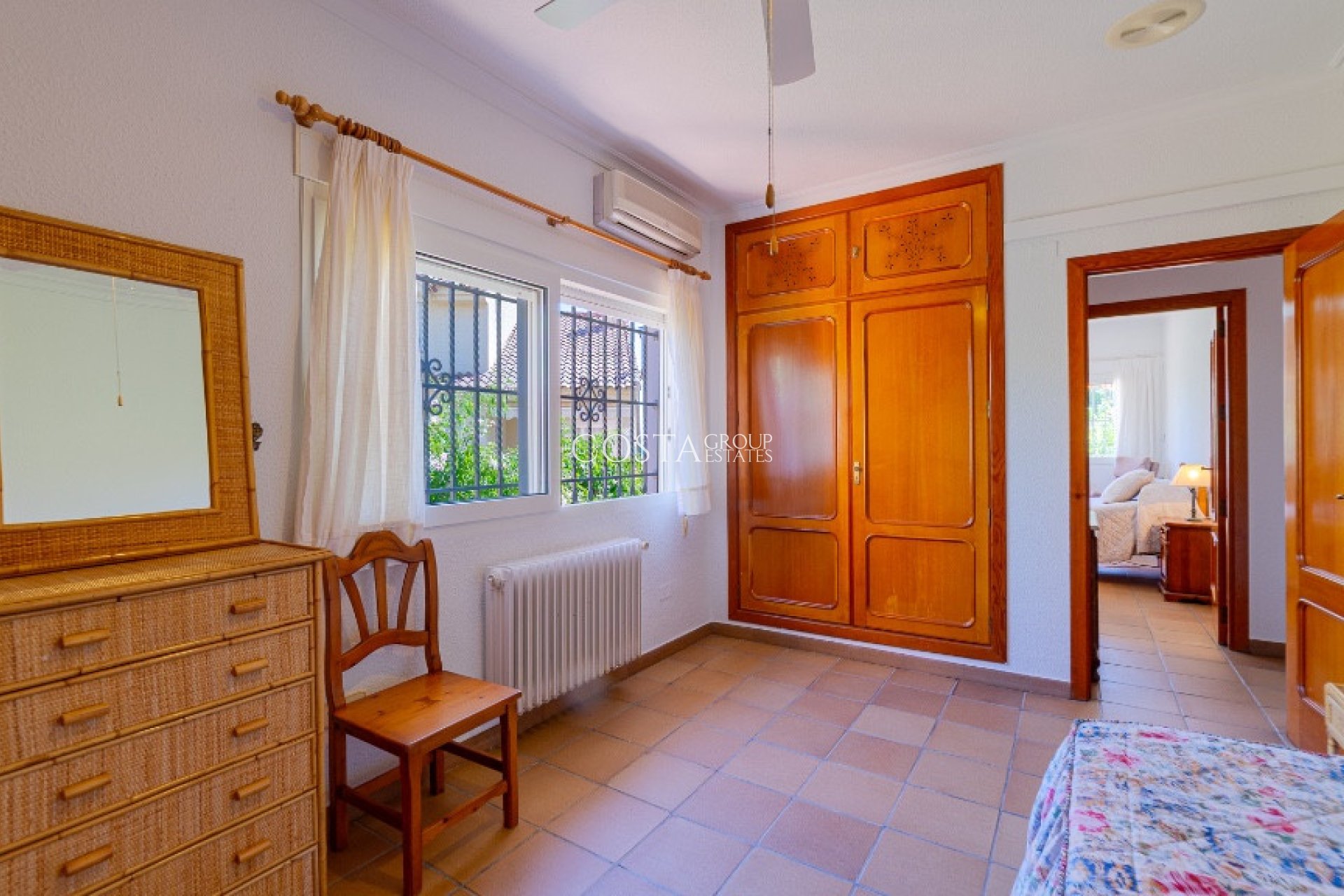 Revente - Villa -
Orihuela Costa - Campoamor