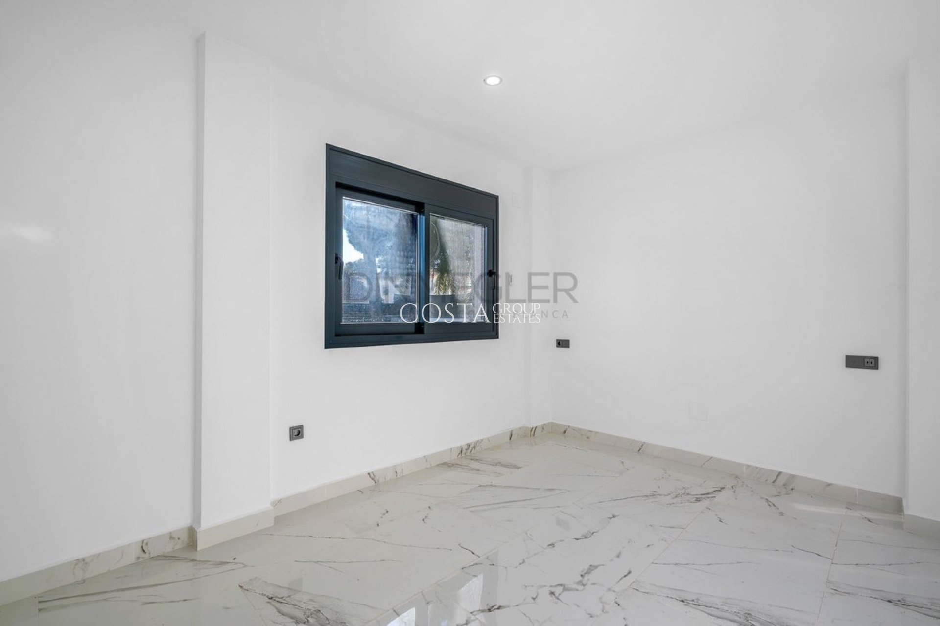 Revente - Villa -
Orihuela Costa - Campoamor