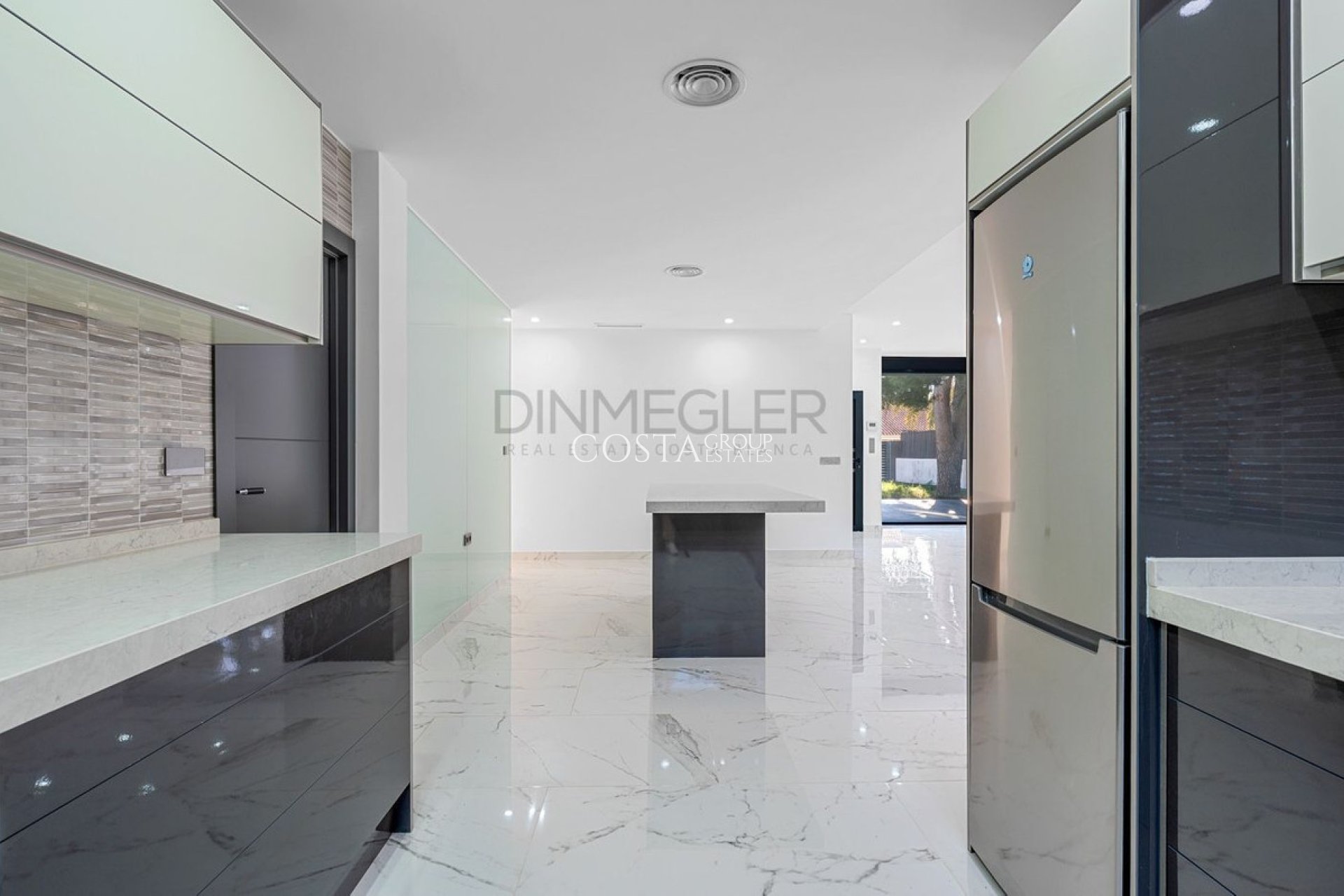 Revente - Villa -
Orihuela Costa - Campoamor