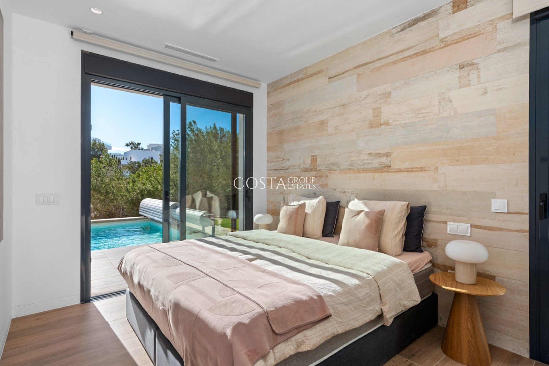 Revente - Villa -
Orihuela Costa - Las Colinas Golf