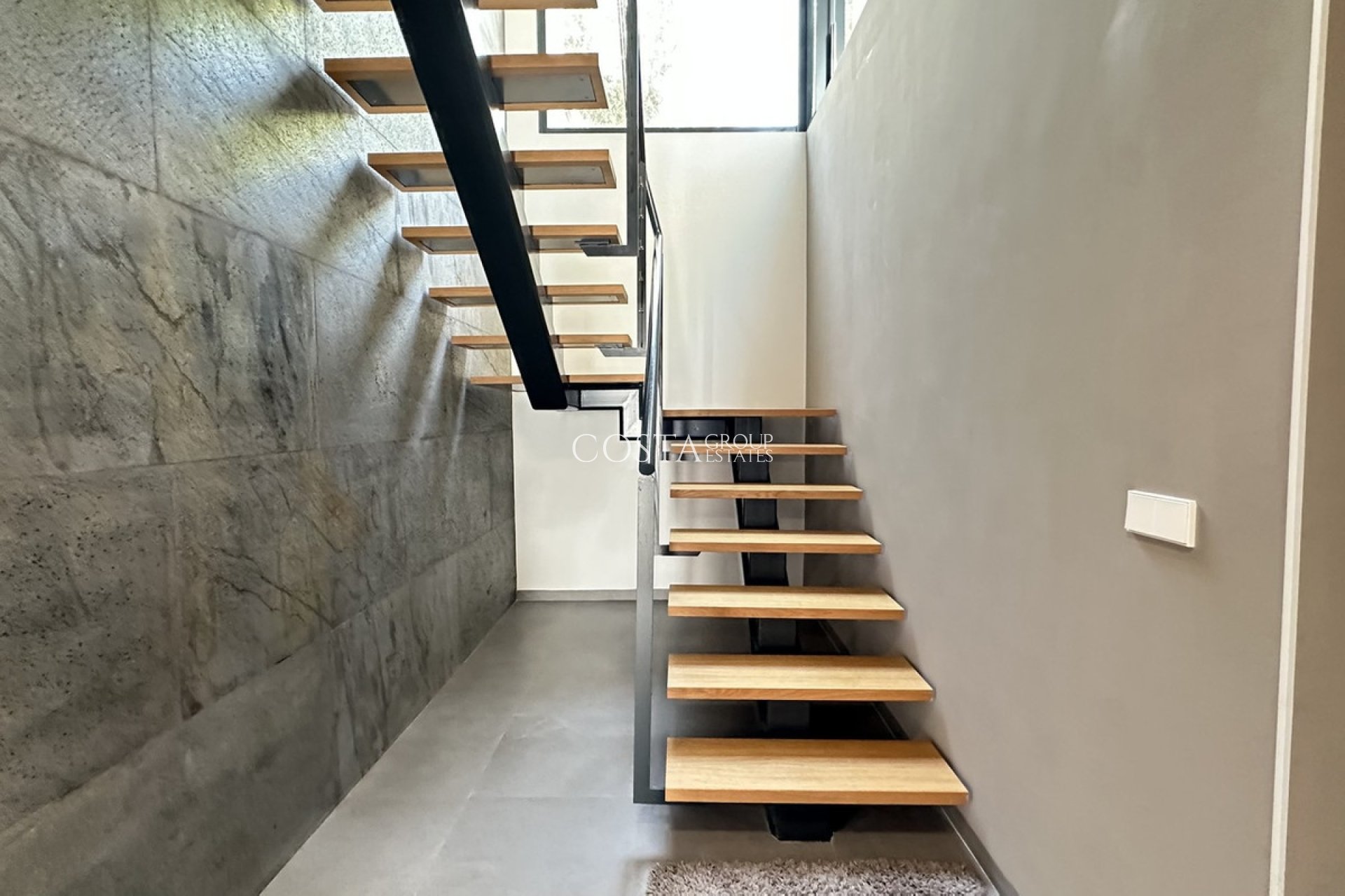 Revente - Villa -
Orihuela Costa - Las Colinas Golf