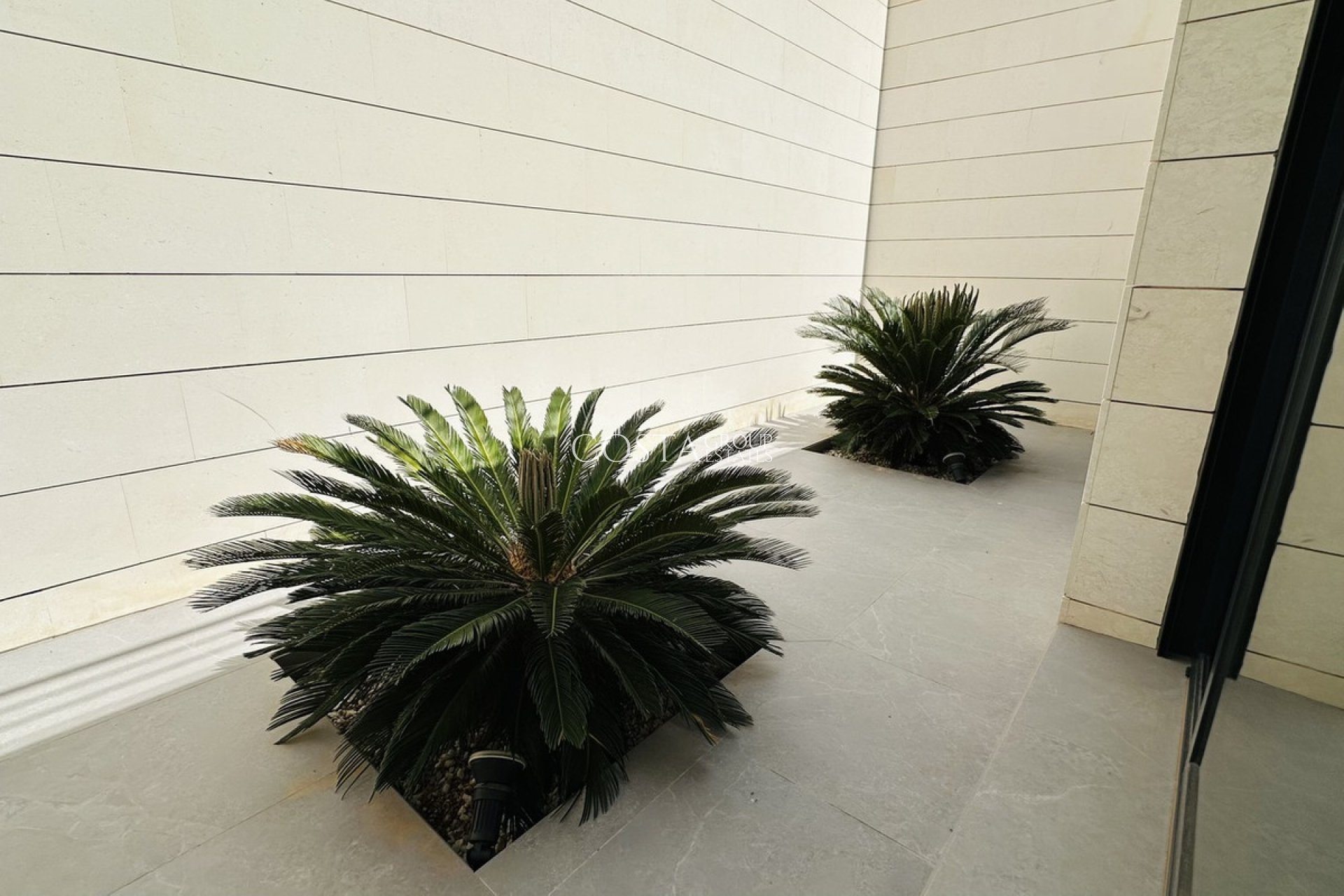 Revente - Villa -
Orihuela Costa - Las Colinas Golf