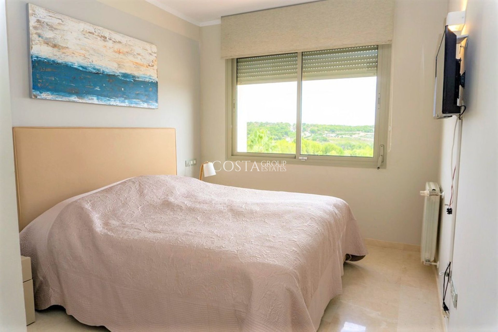 Revente - Villa -
Orihuela Costa - Las Colinas Golf