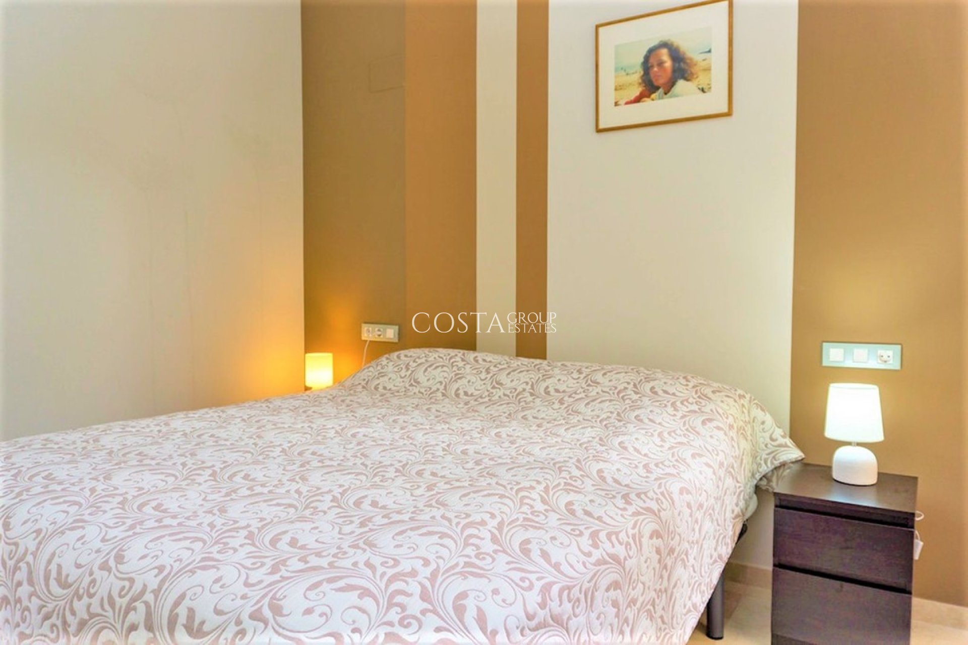 Revente - Villa -
Orihuela Costa - Las Colinas Golf