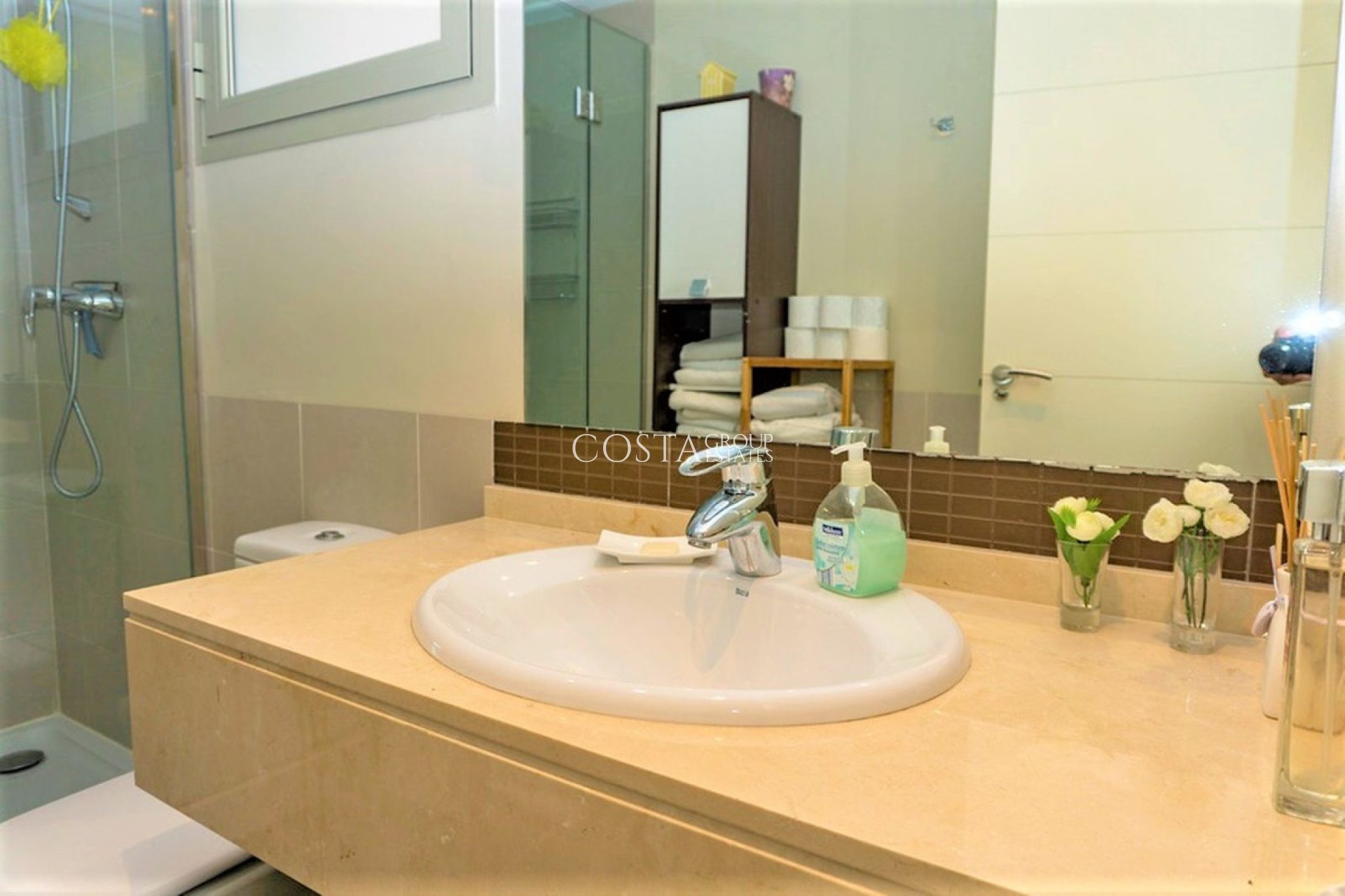 Revente - Villa -
Orihuela Costa - Las Colinas Golf