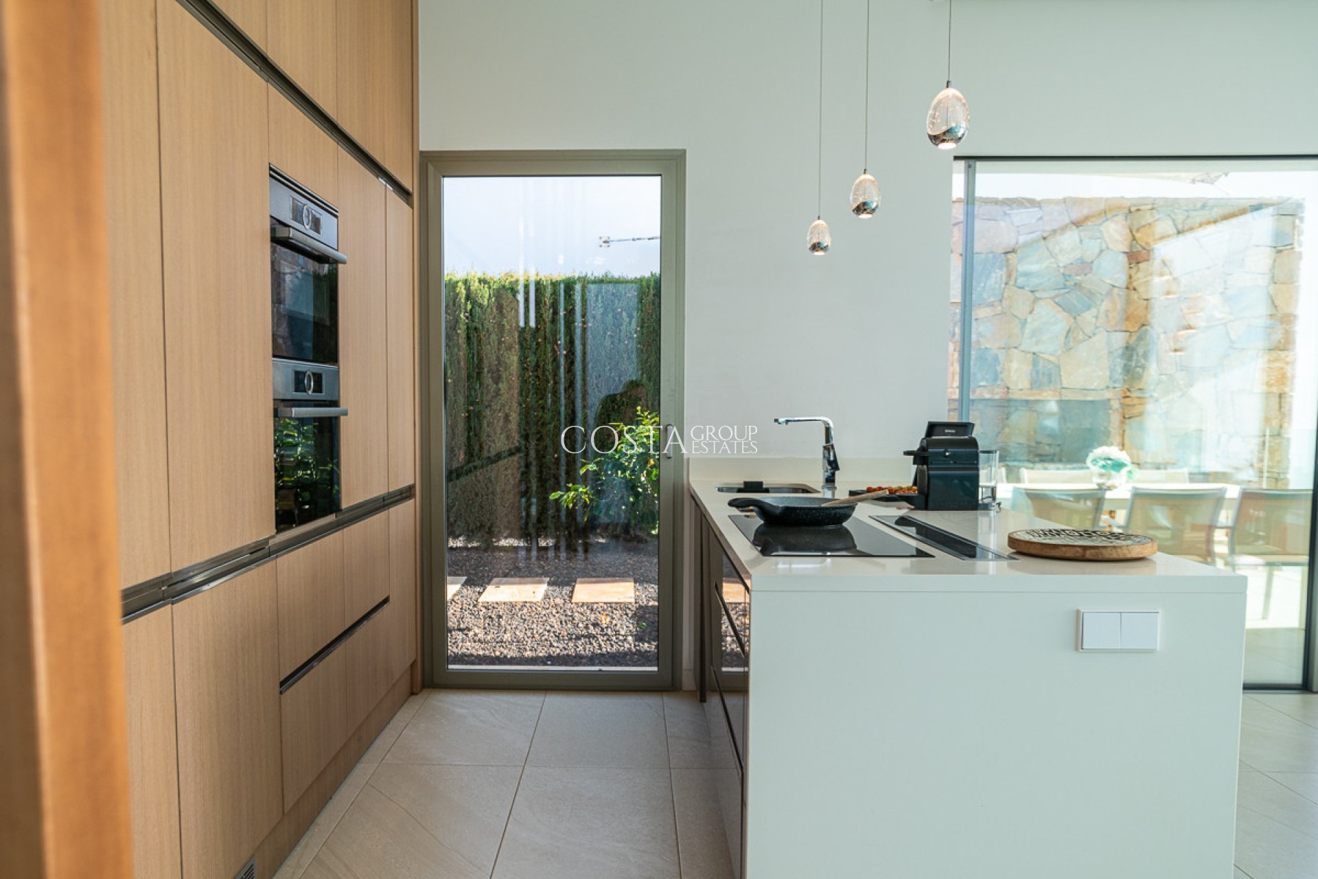 Revente - Villa -
Orihuela Costa - Las Colinas Golf