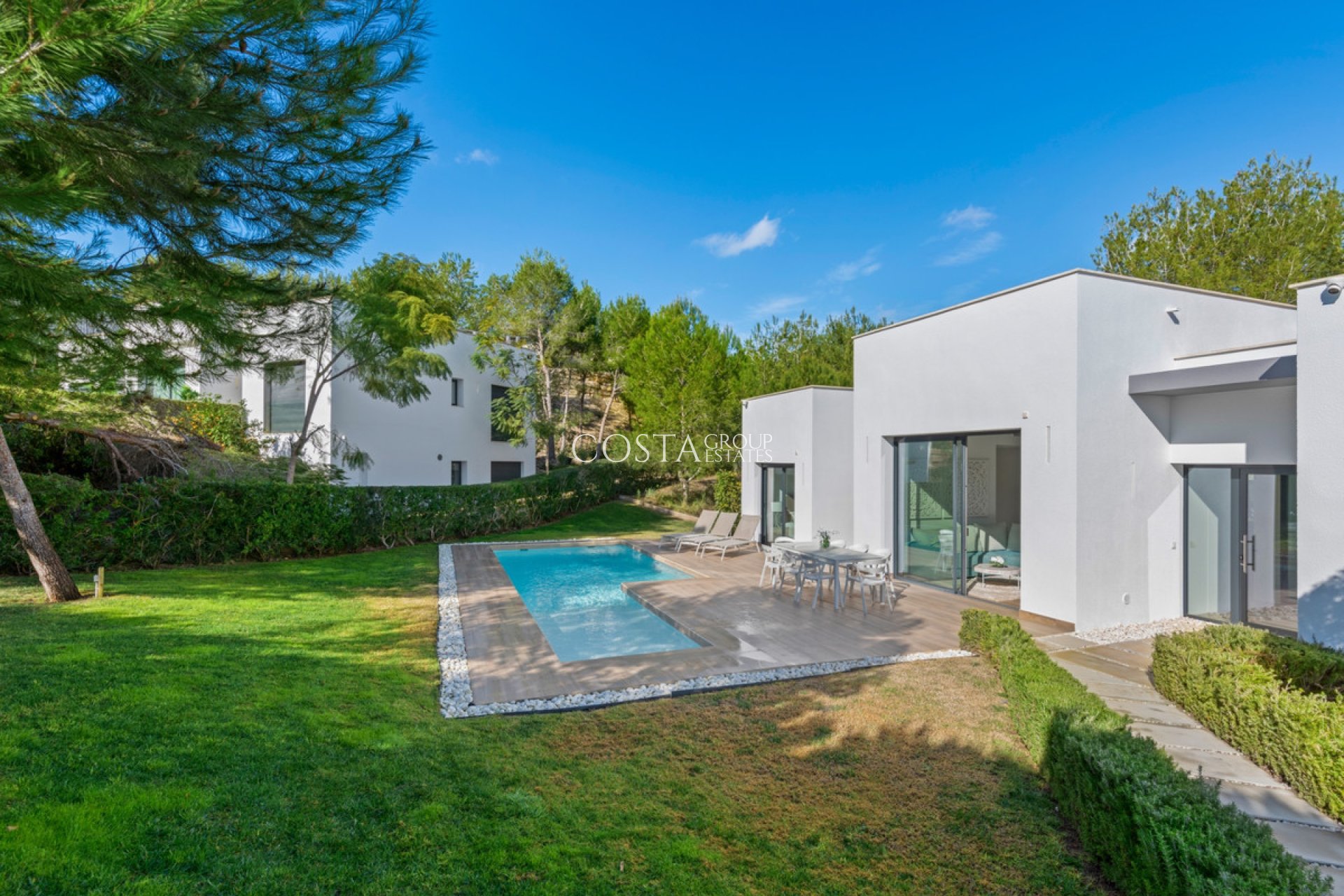 Revente - Villa -
Orihuela Costa - Las Colinas Golf