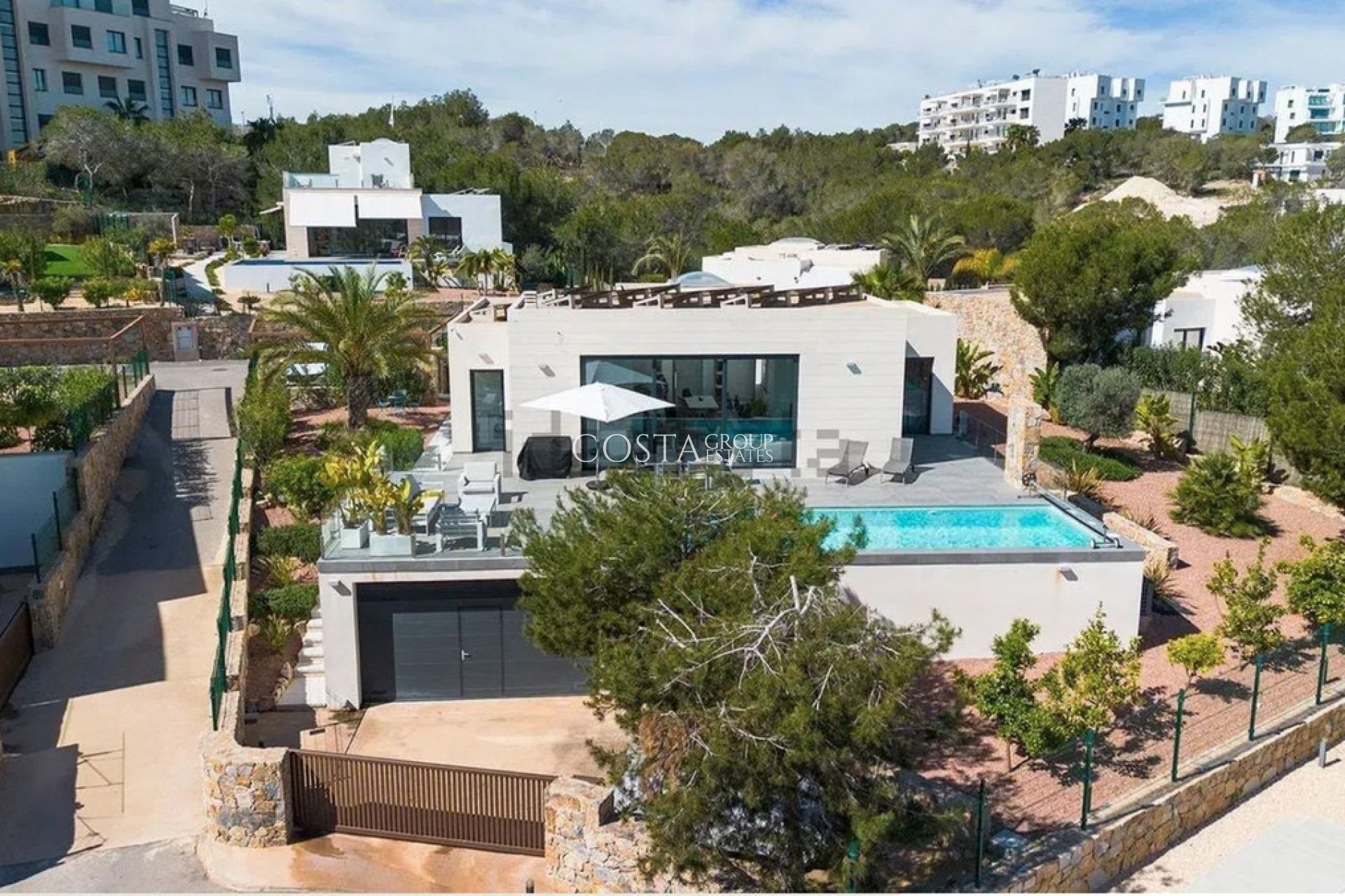 Revente - Villa -
Orihuela Costa - Las Colinas Golf