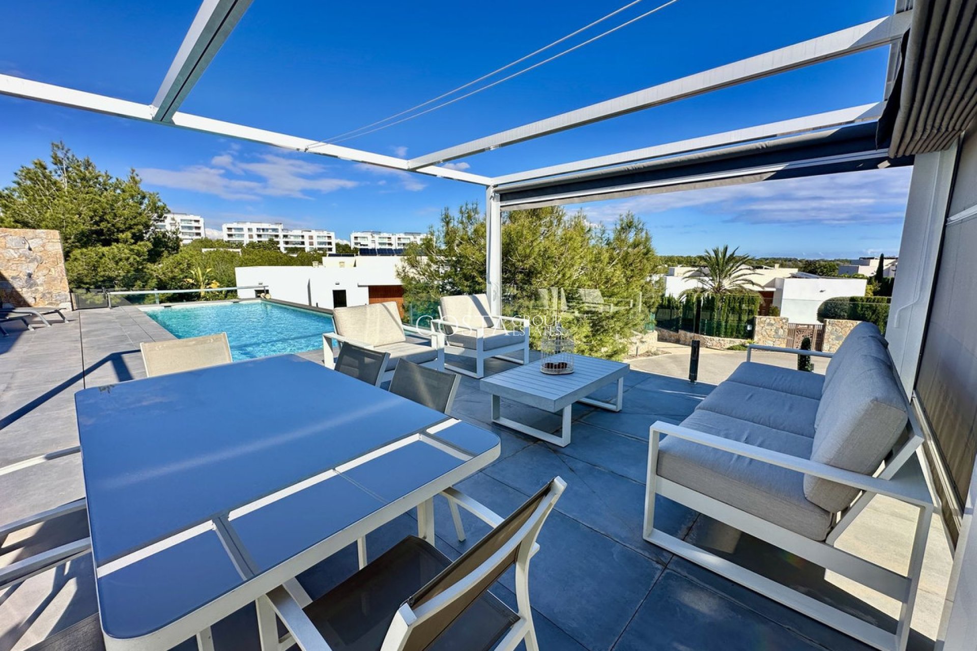 Revente - Villa -
Orihuela Costa - Las Colinas Golf