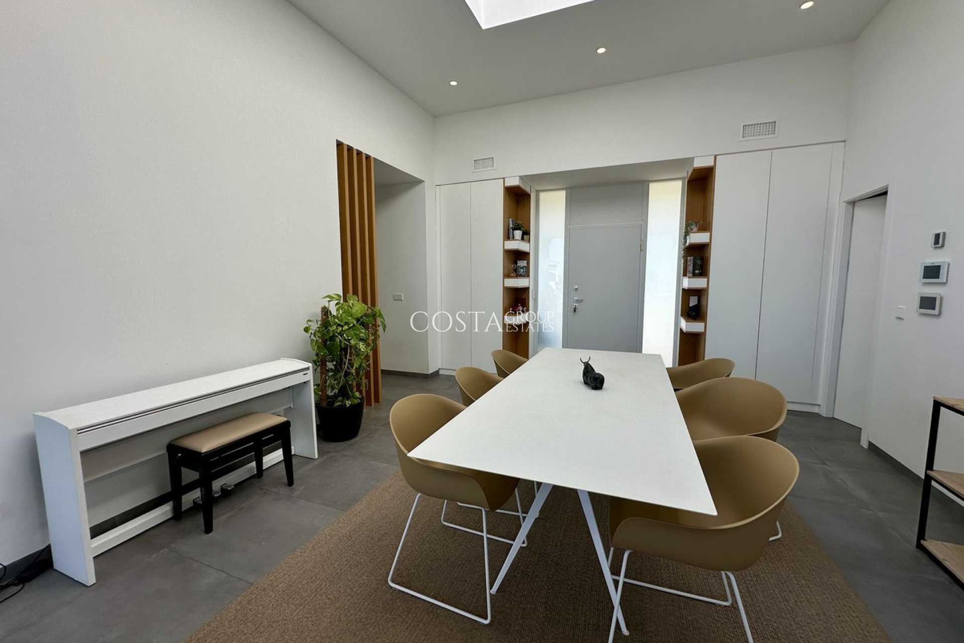 Revente - Villa -
Orihuela Costa - Las Colinas Golf