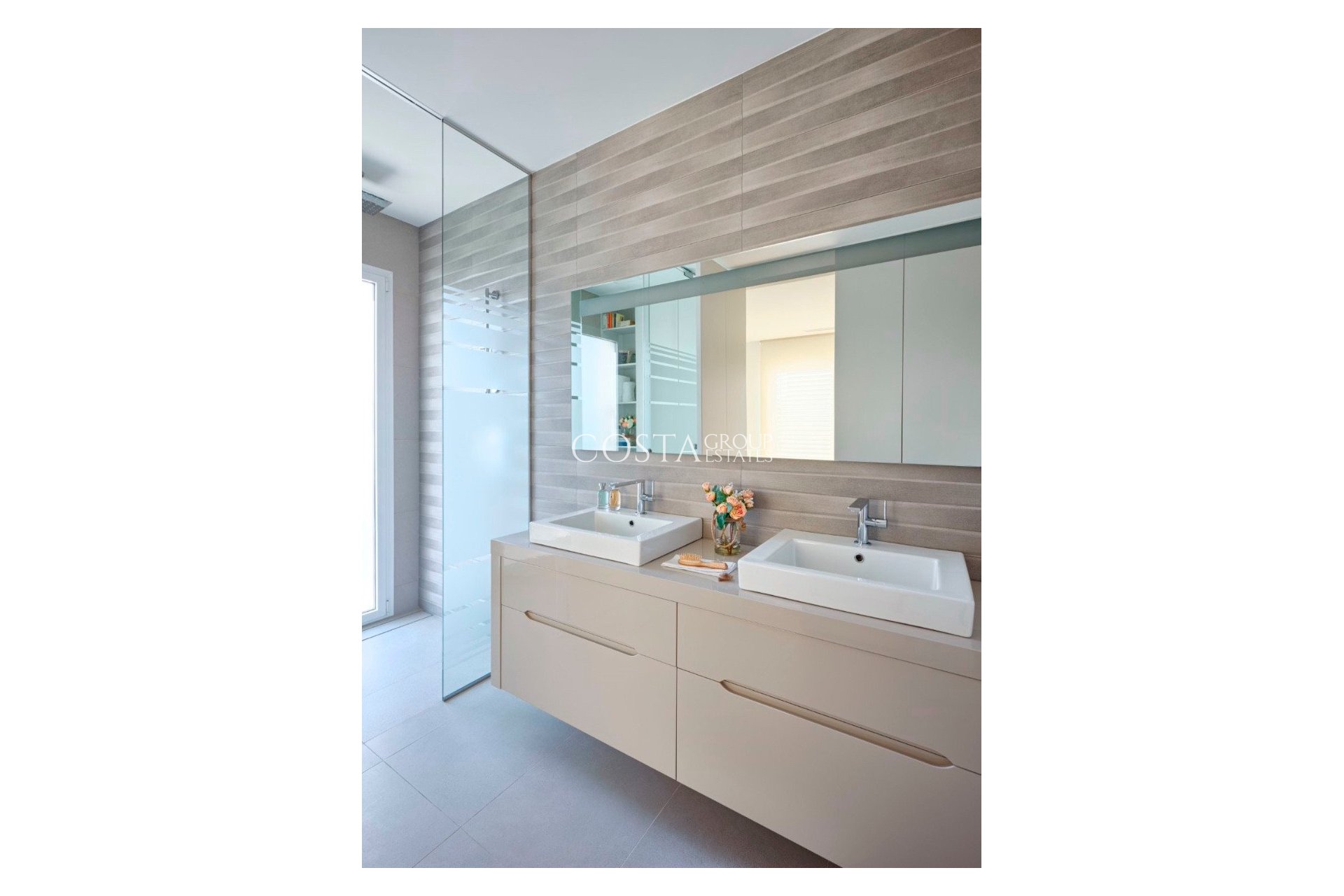 Revente - Villa -
Orihuela Costa - Las Colinas Golf