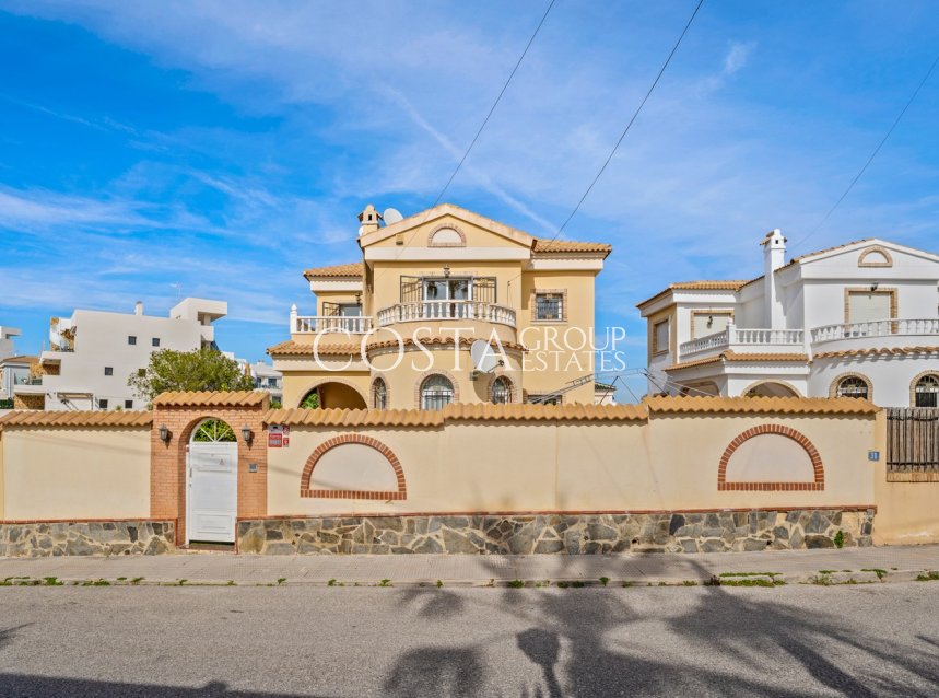 Revente - Villa -
Orihuela Costa - Las Filipinas