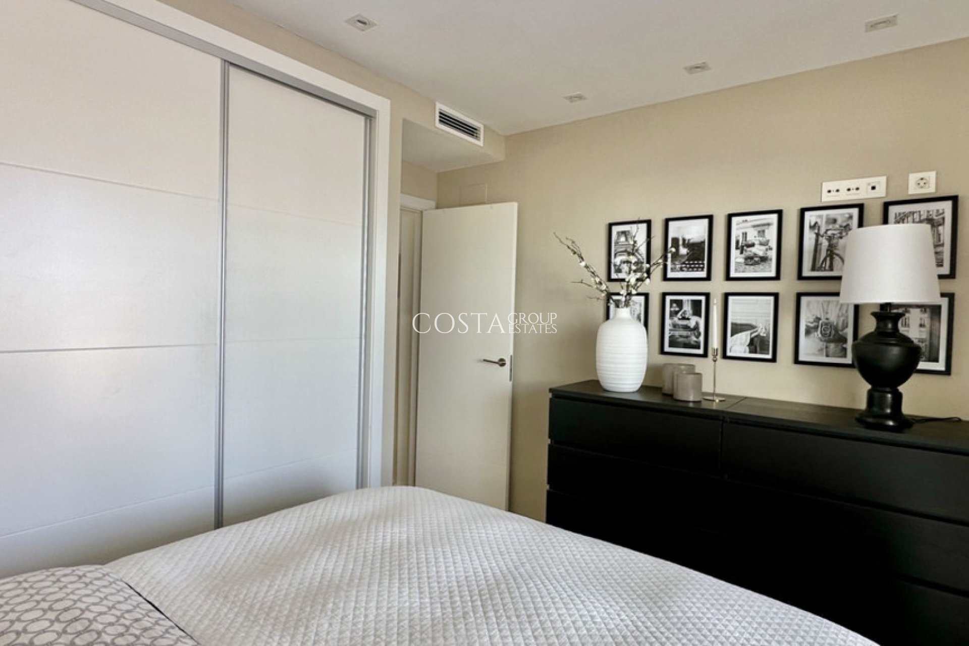 Revente - Villa -
Orihuela Costa - Lomas de Cabo Roig