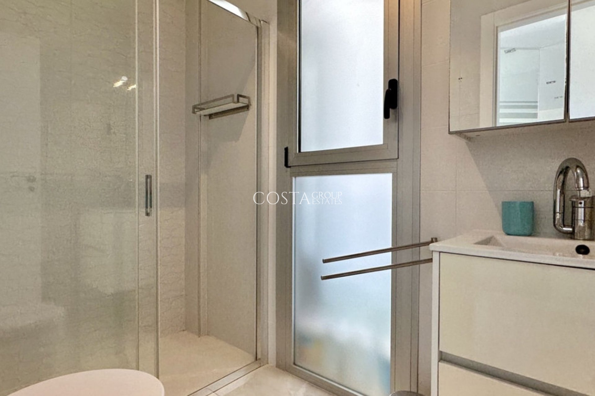 Revente - Villa -
Orihuela Costa - Lomas de Cabo Roig