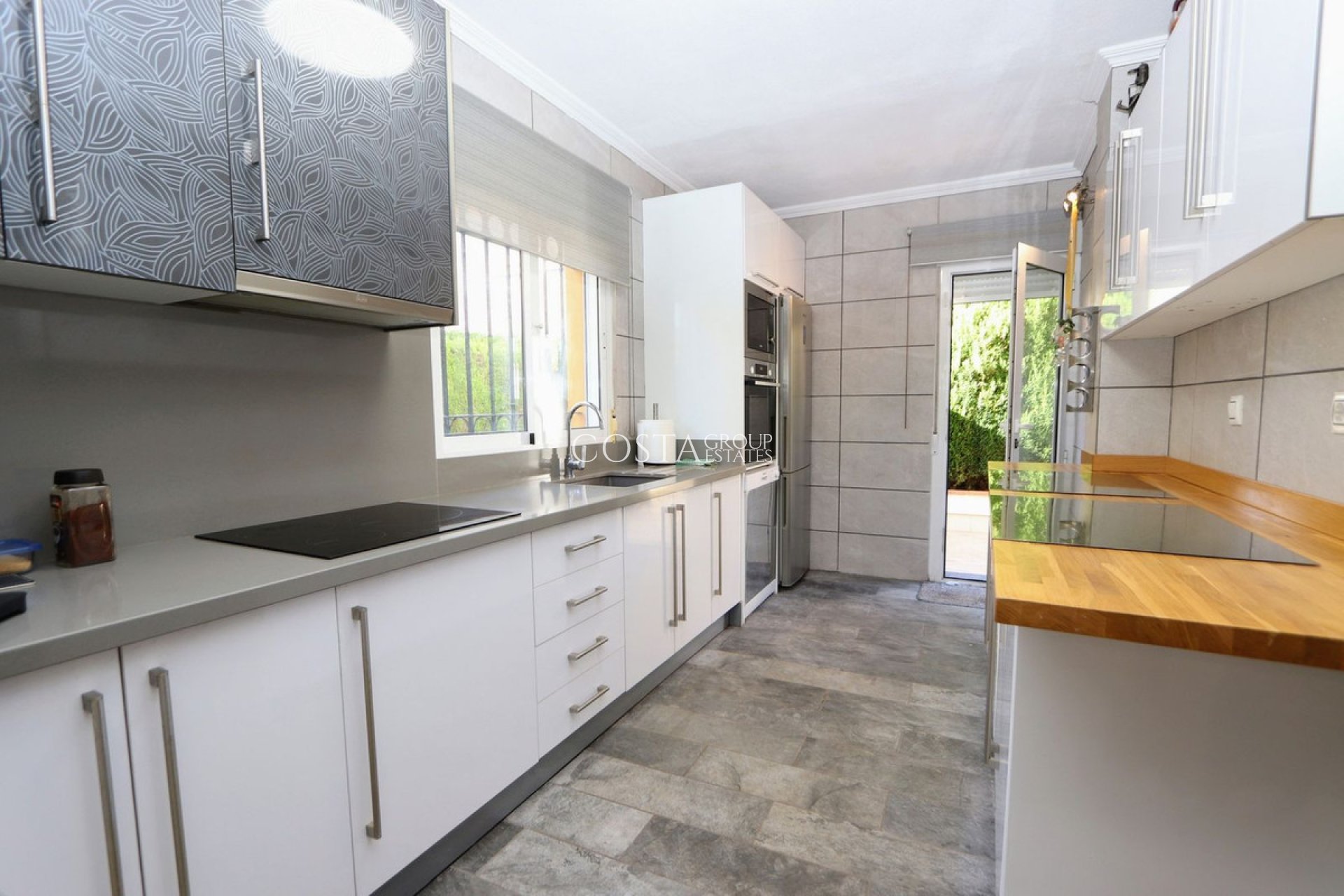 Revente - Villa -
Orihuela Costa - Lomas de Cabo Roig