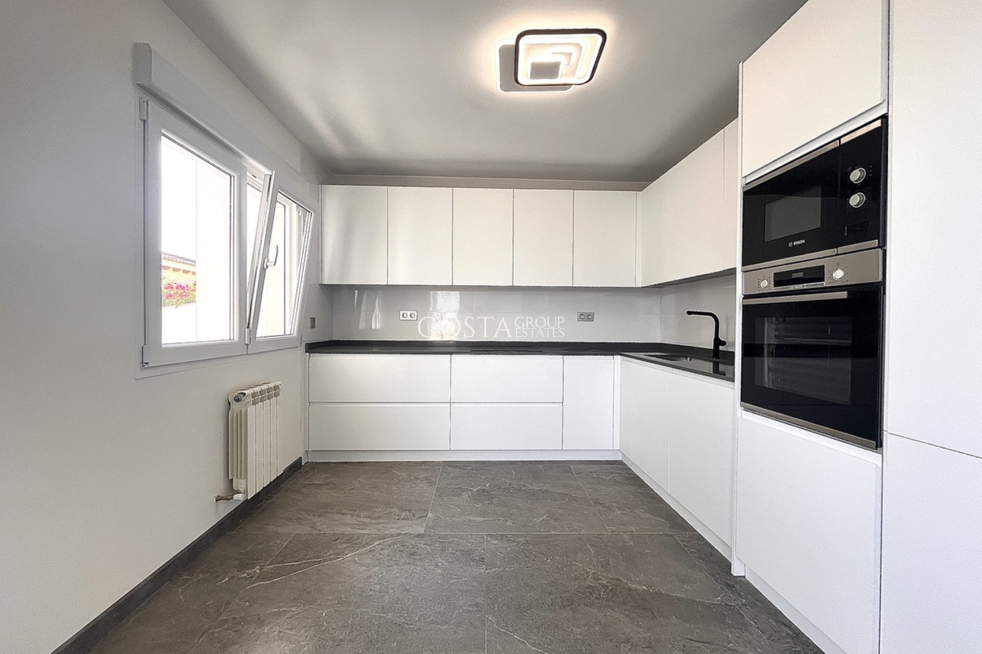 Revente - Villa -
Orihuela Costa - Los Balcones