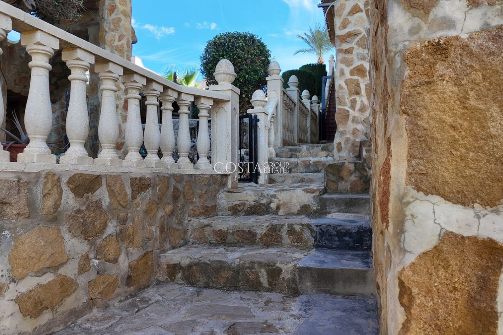 Revente - Villa -
Orihuela Costa - Los Balcones