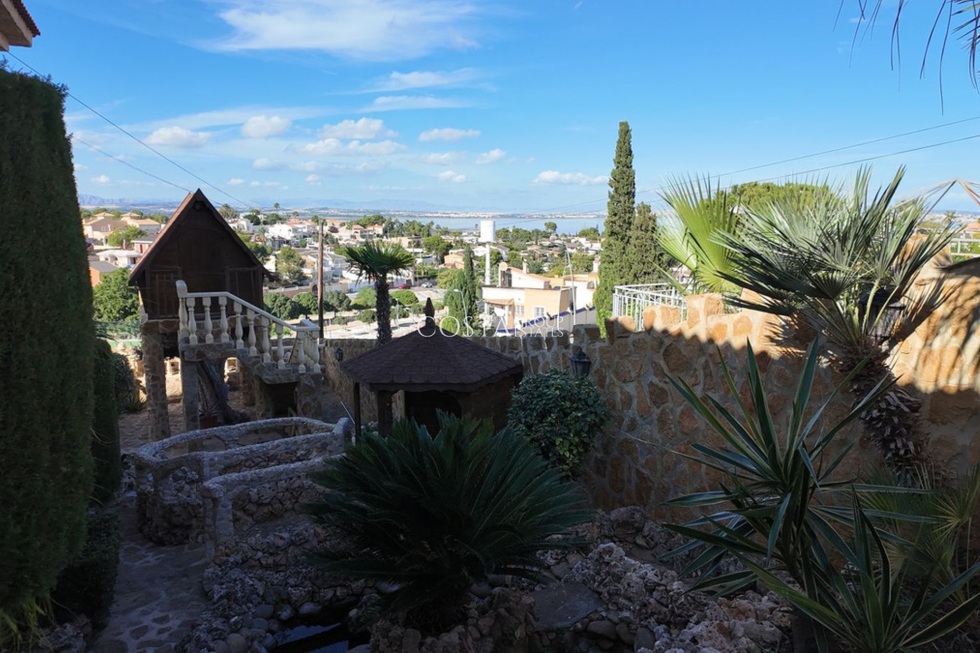 Revente - Villa -
Orihuela Costa - Los Balcones