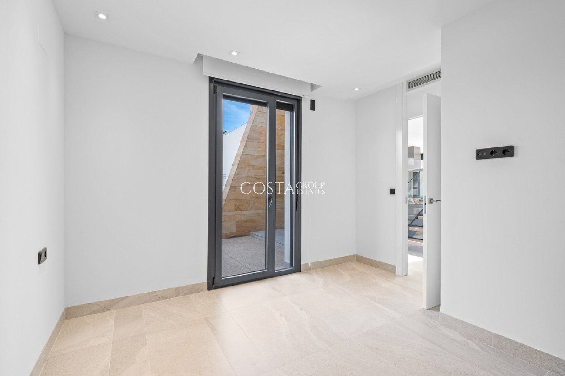 Revente - Villa -
Orihuela Costa - Los Dolses