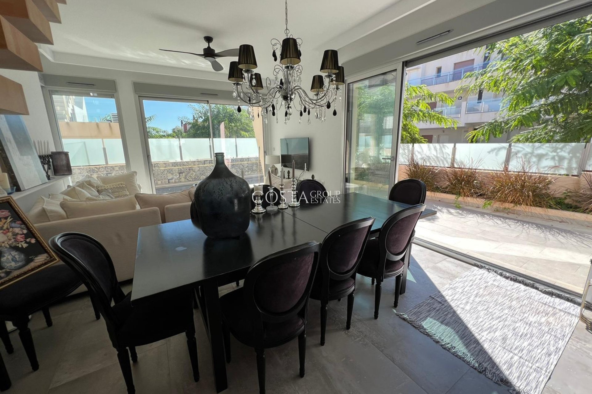 Revente - Villa -
Orihuela Costa - Mil Palmeras