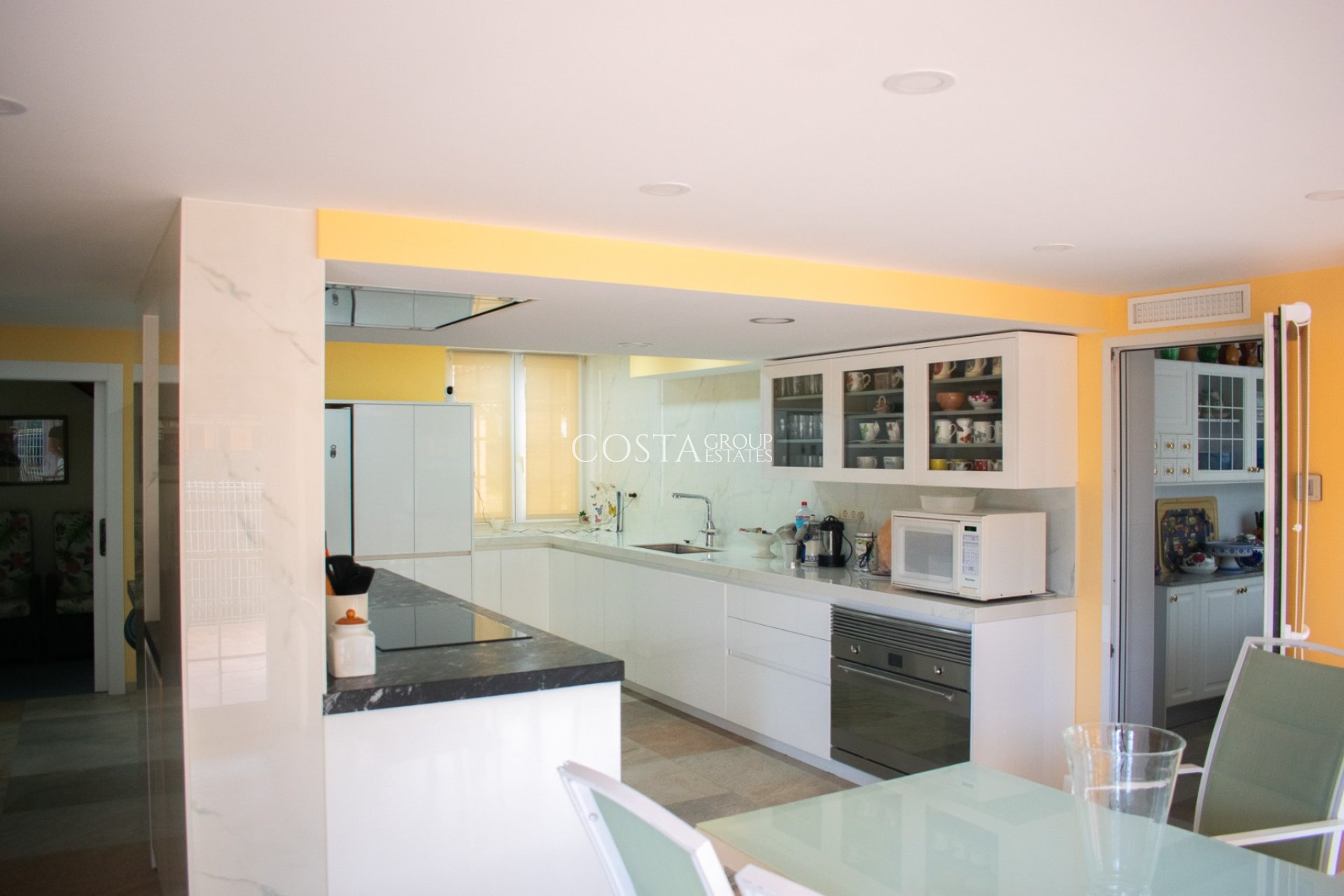 Revente - Villa -
Orihuela Costa - MUY CERCA DE LA PLAYA