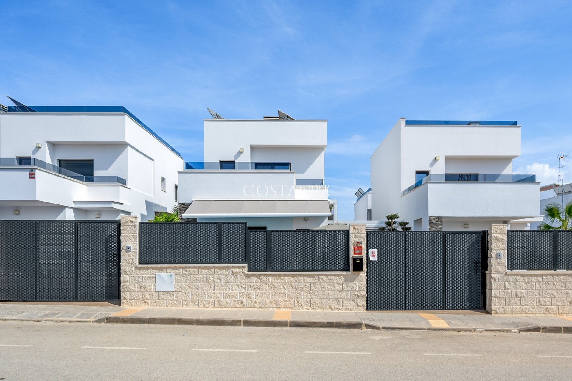 Revente - Villa -
Orihuela Costa - Orihuela
