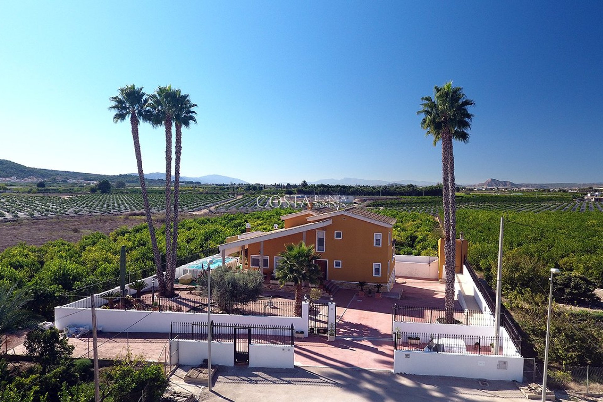 Revente - Villa -
Orihuela Costa - Orihuela