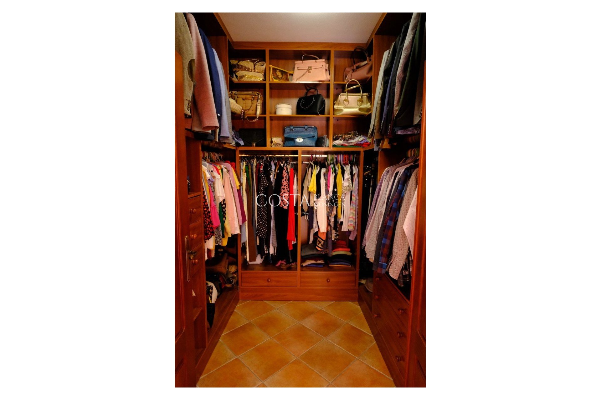 Revente - Villa -
Orihuela Costa - Orihuela