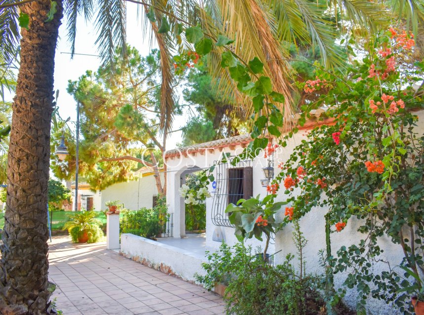 Revente - Villa -
Orihuela Costa - Punta Prima