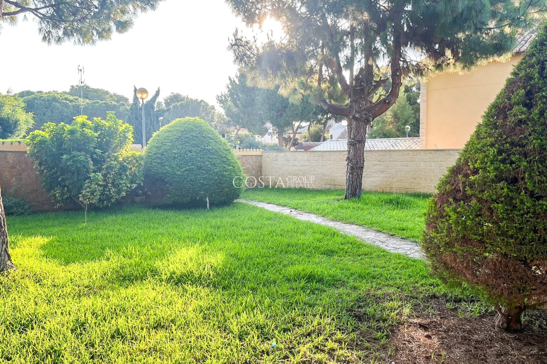 Revente - Villa -
Orihuela Costa - Punta Prima