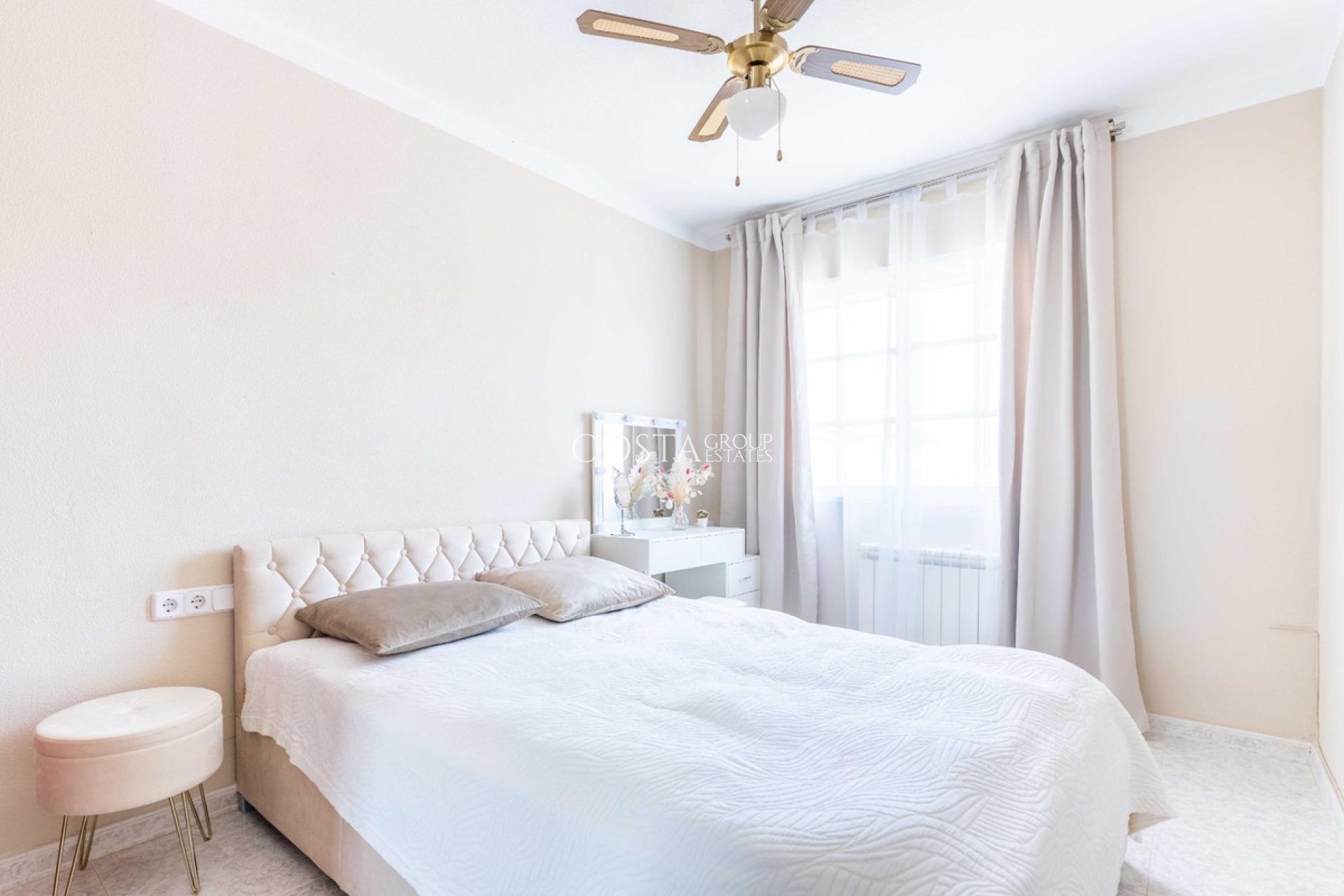 Revente - Villa -
Orihuela Costa - Punta Prima