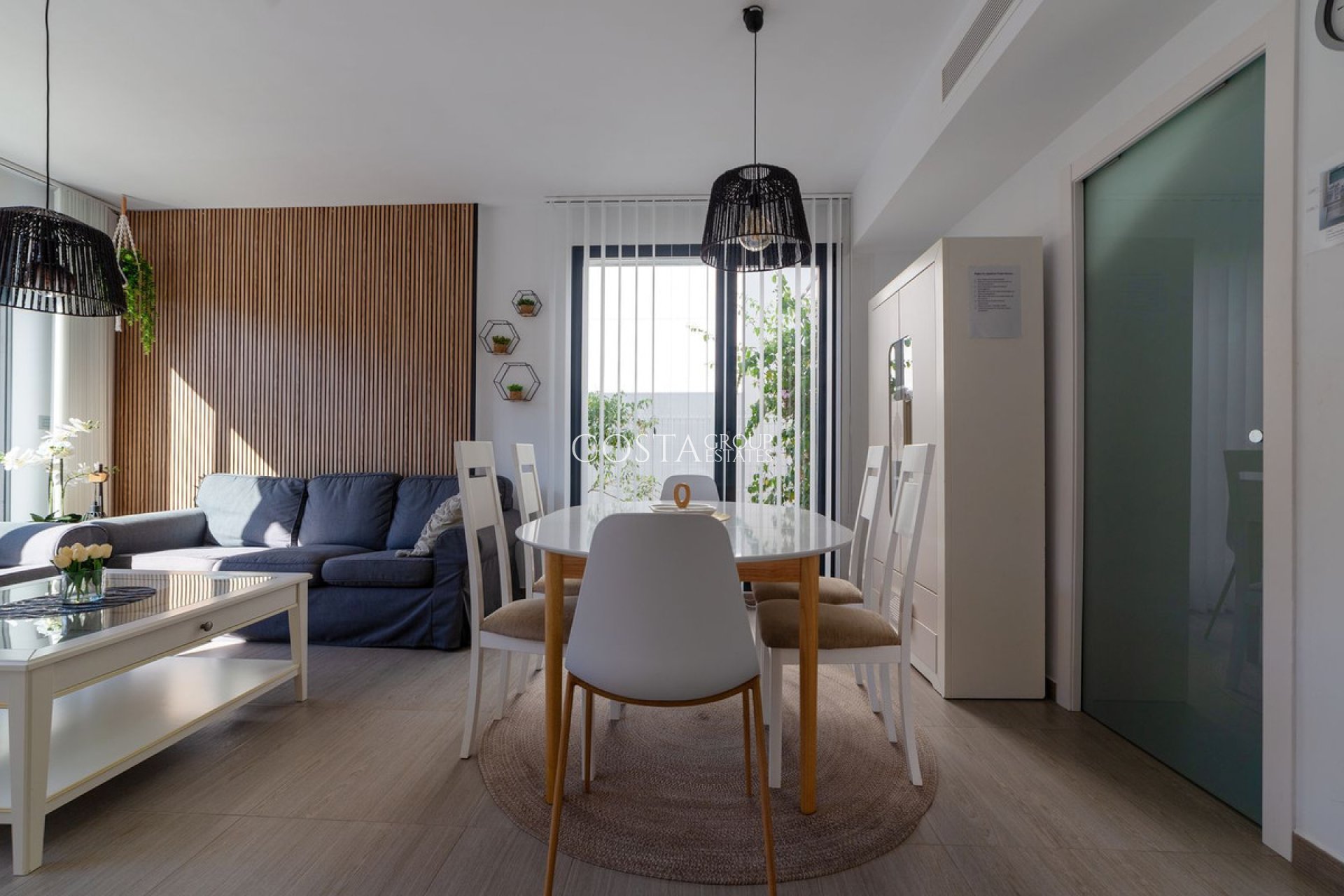 Revente - Villa -
Orihuela Costa - Punta Prima