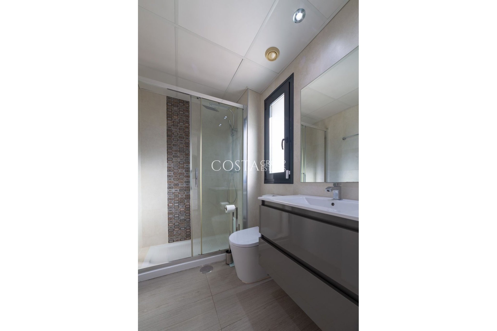 Revente - Villa -
Orihuela Costa - Punta Prima