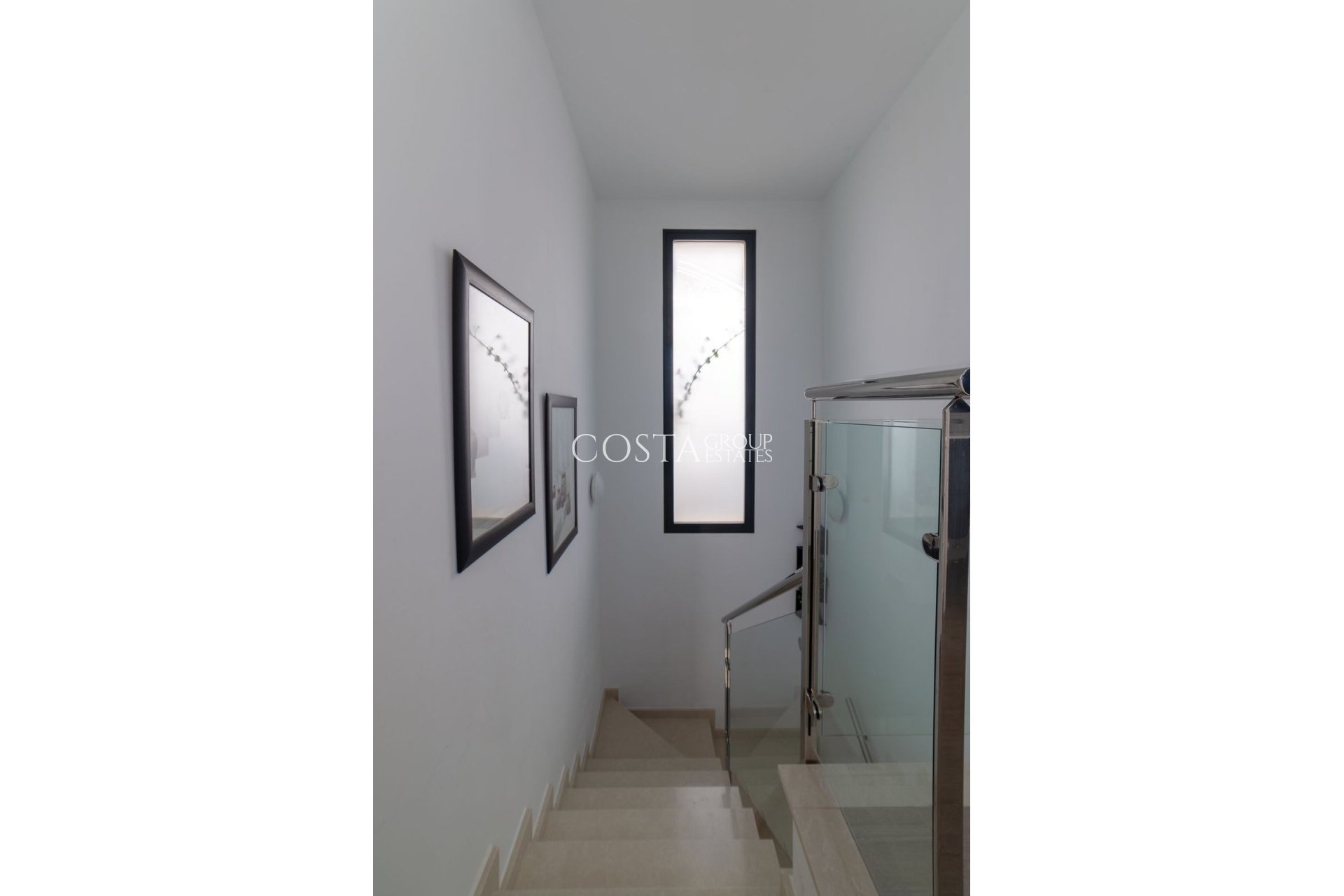 Revente - Villa -
Orihuela Costa - Punta Prima