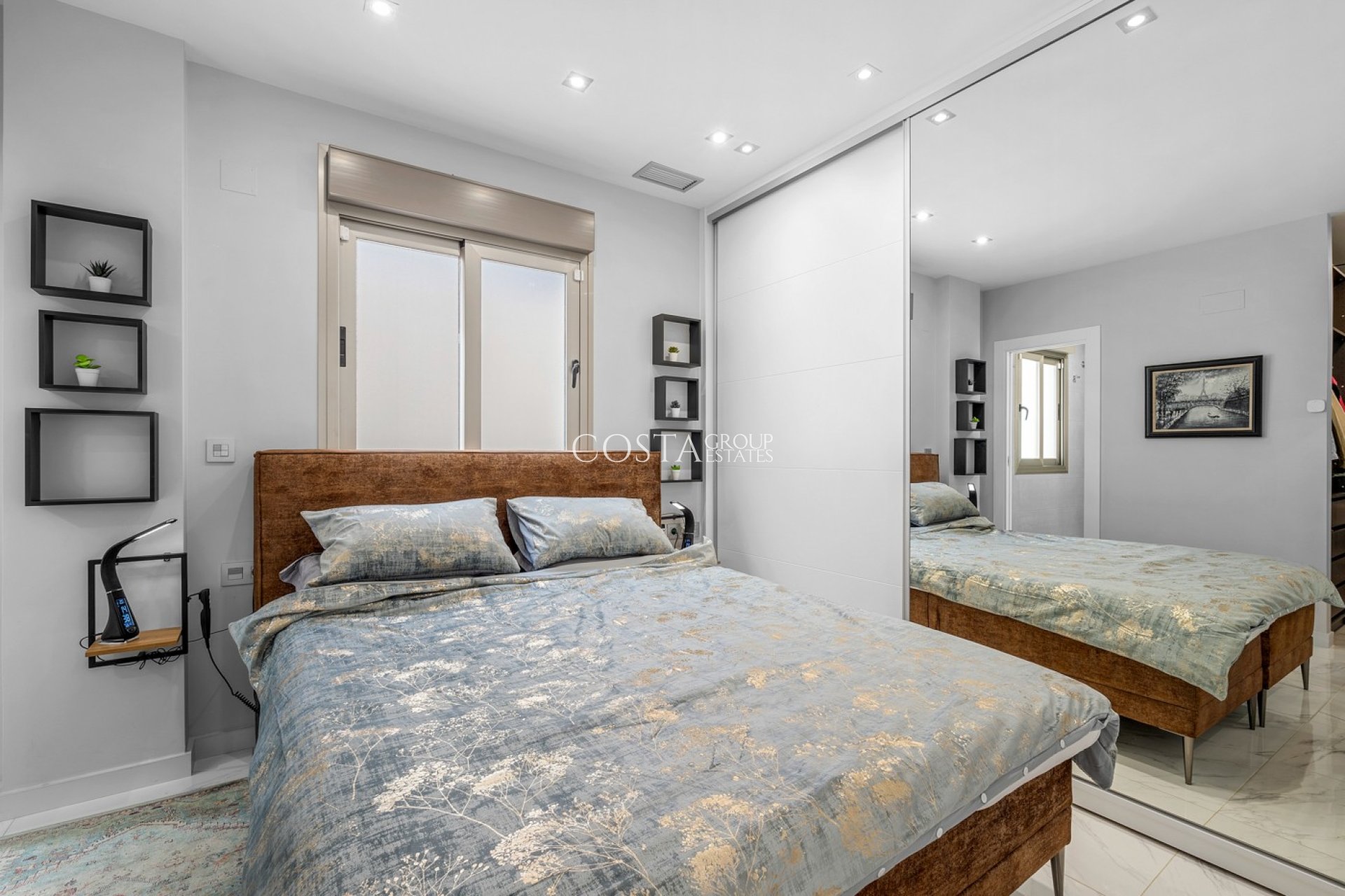 Revente - Villa -
Orihuela Costa - Villamartín