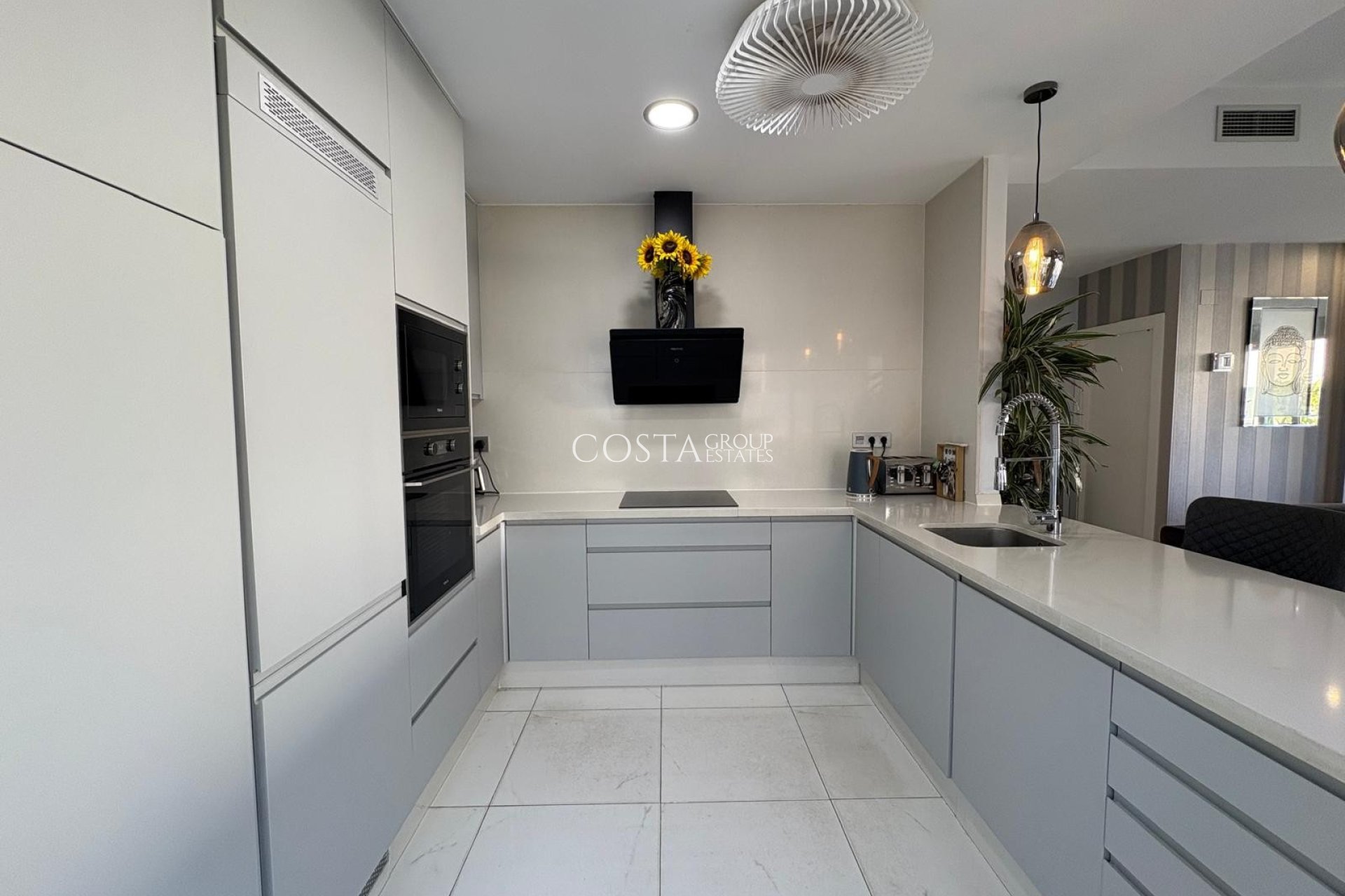 Revente - Villa -
Orihuela Costa - Villamartín