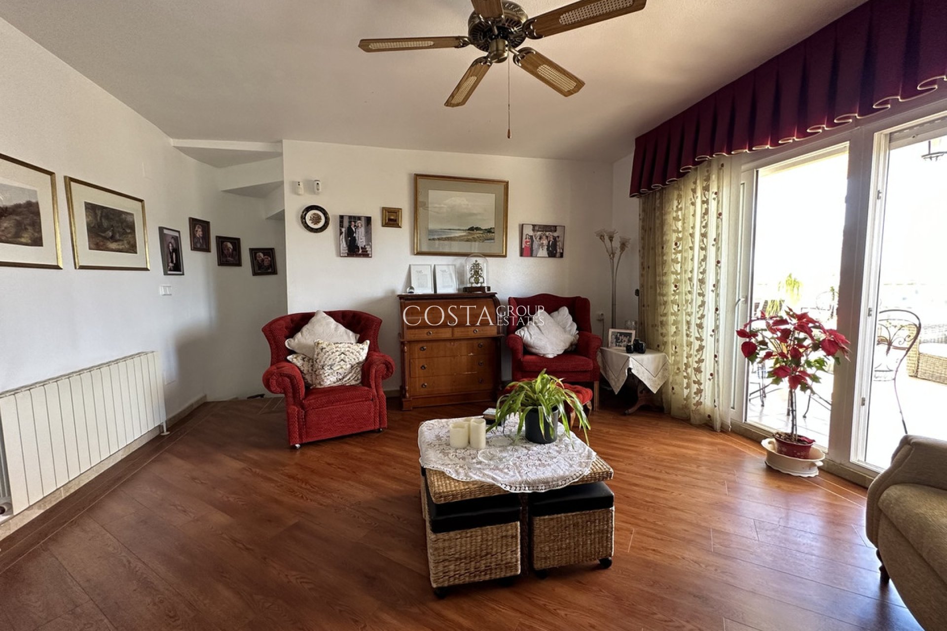 Revente - Villa -
Orihuela Costa - Villamartin