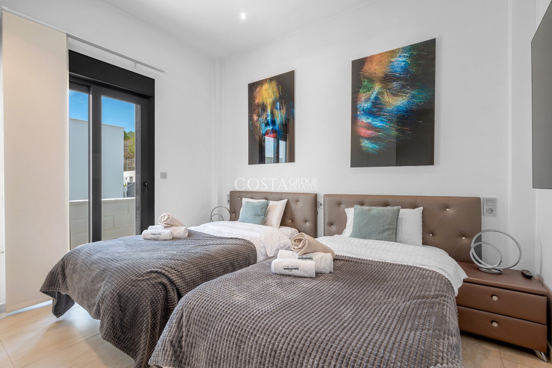 Revente - Villa -
Orihuela Costa - Villamartin