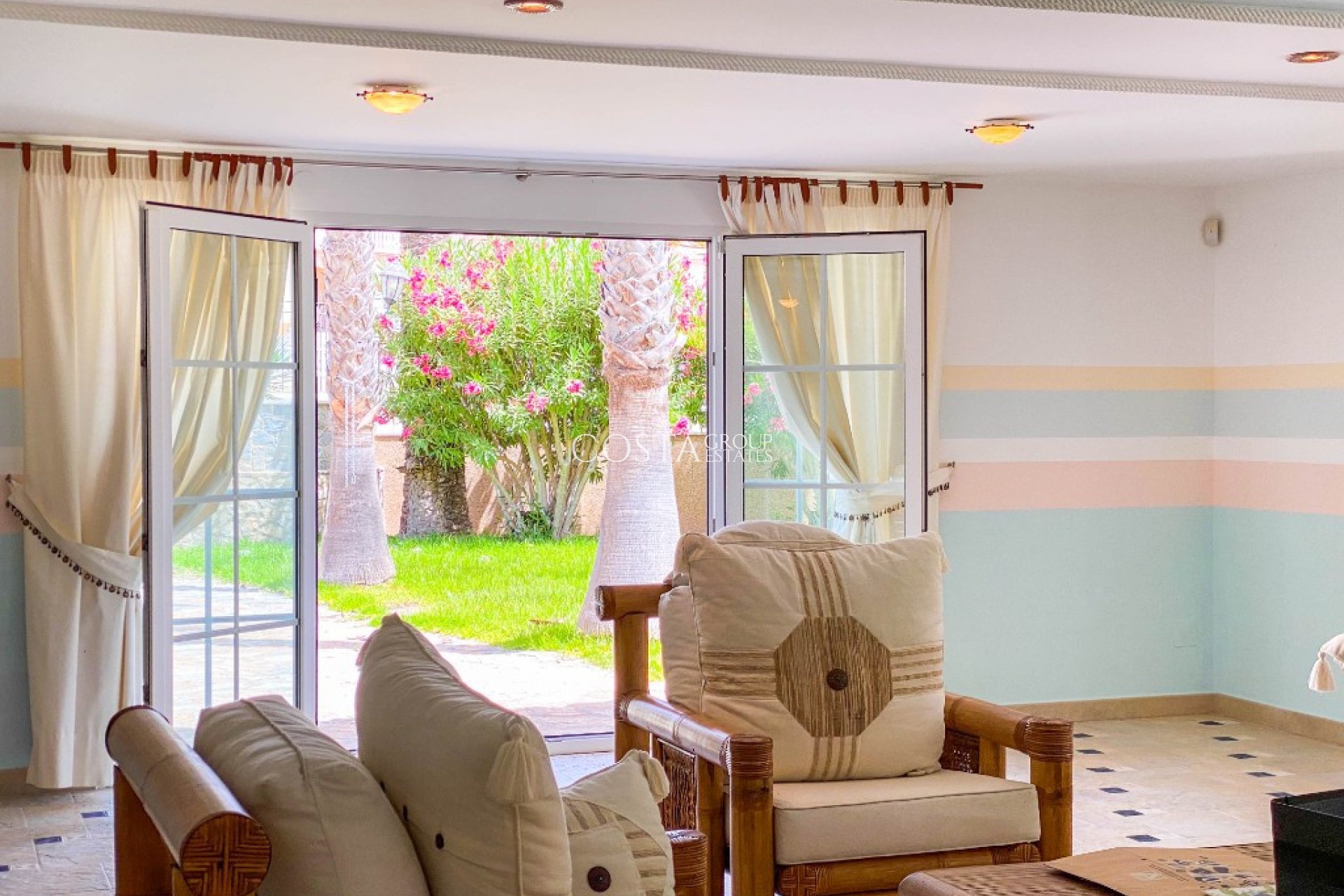 Revente - Villa -
Orihuela Costa - Villamartin