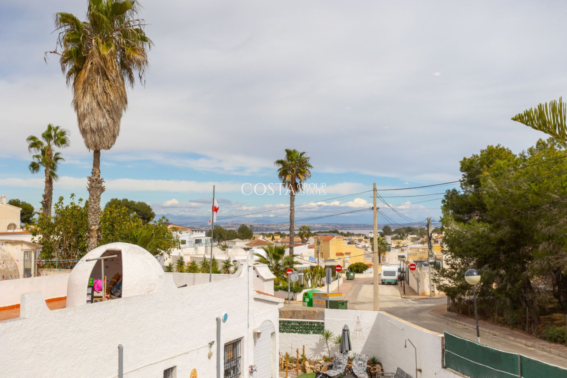 Revente - Villa -
Orihuela Costa - Villamartin