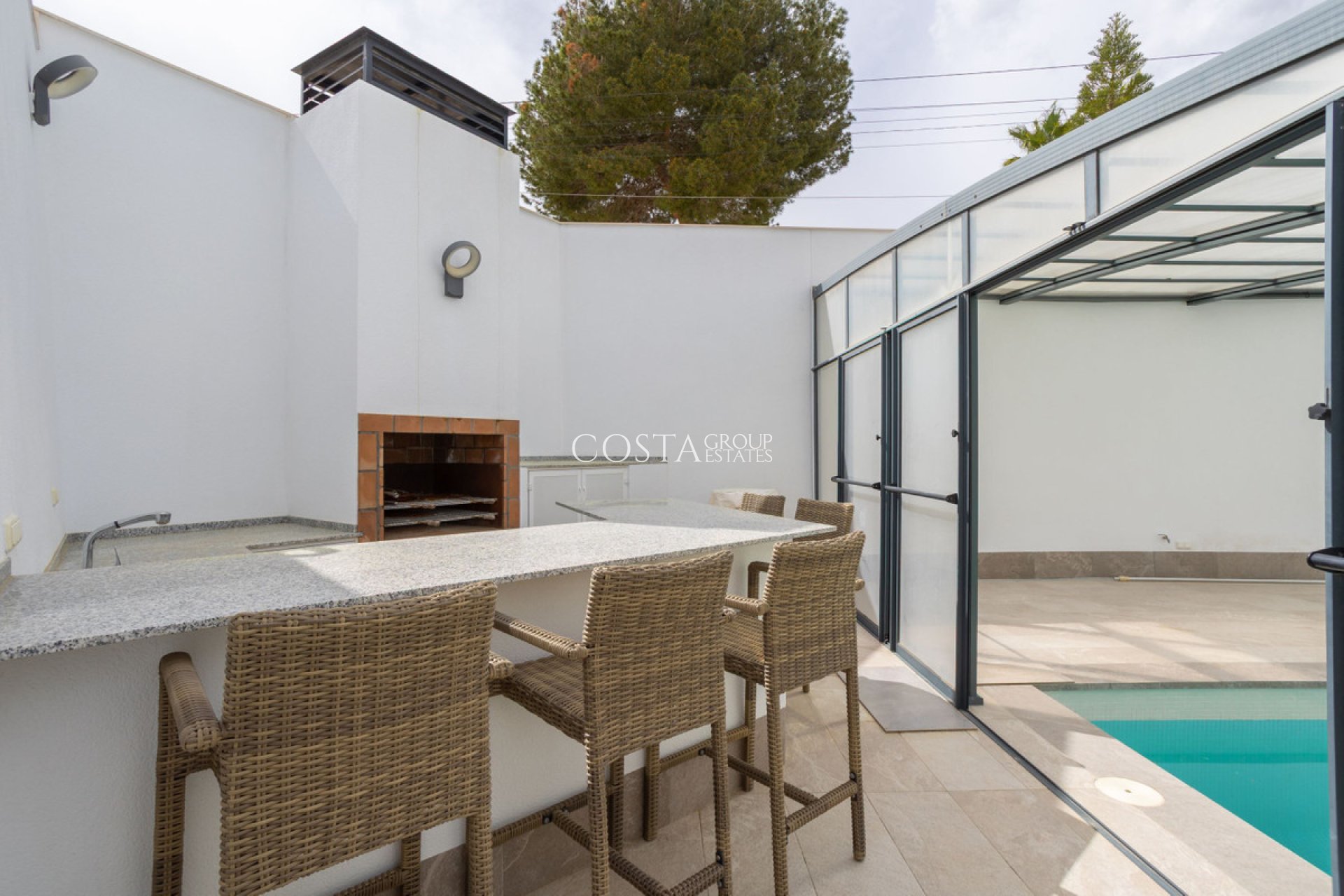 Revente - Villa -
Orihuela Costa - Villamartin