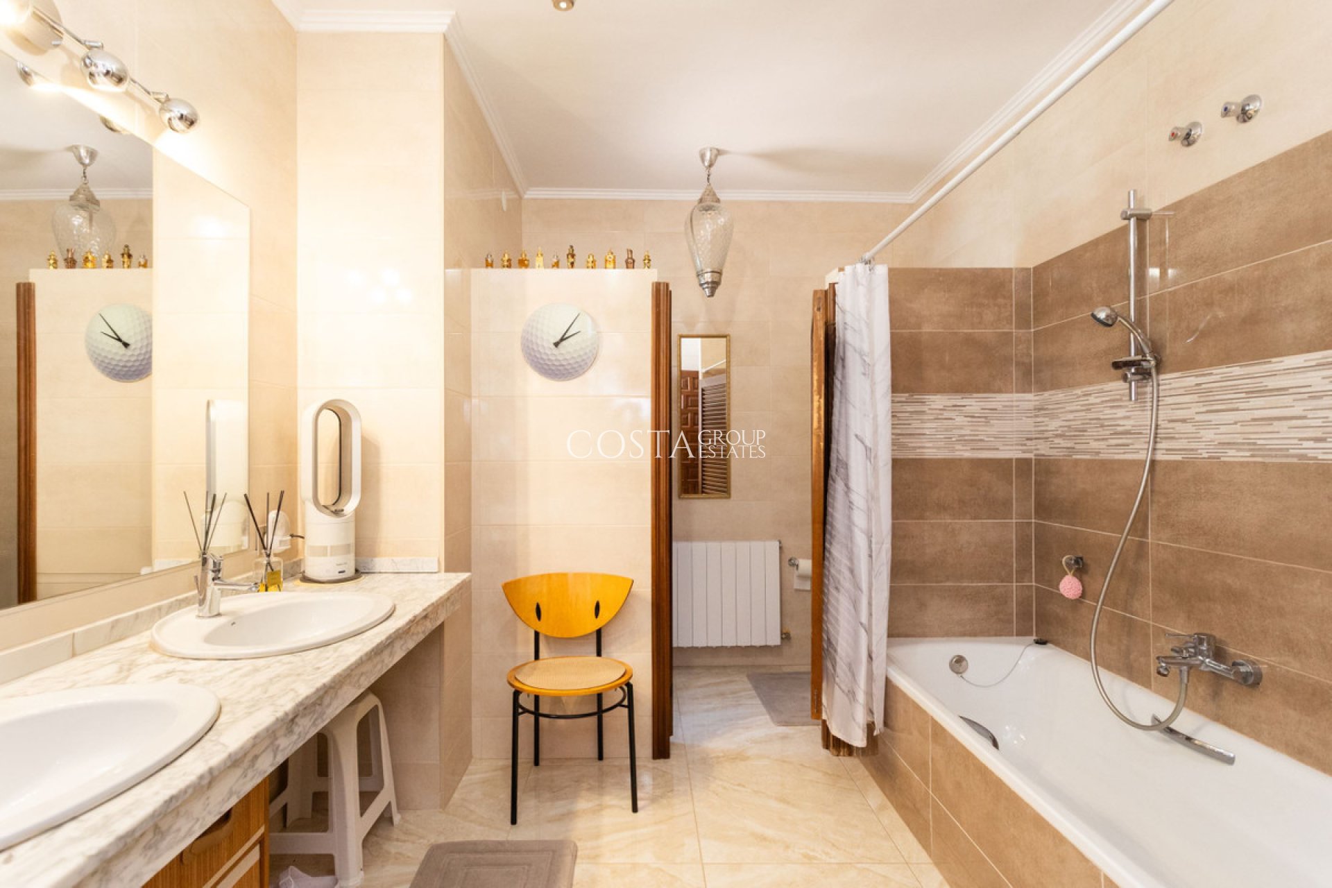 Revente - Villa -
Orihuela Costa - Villamartin