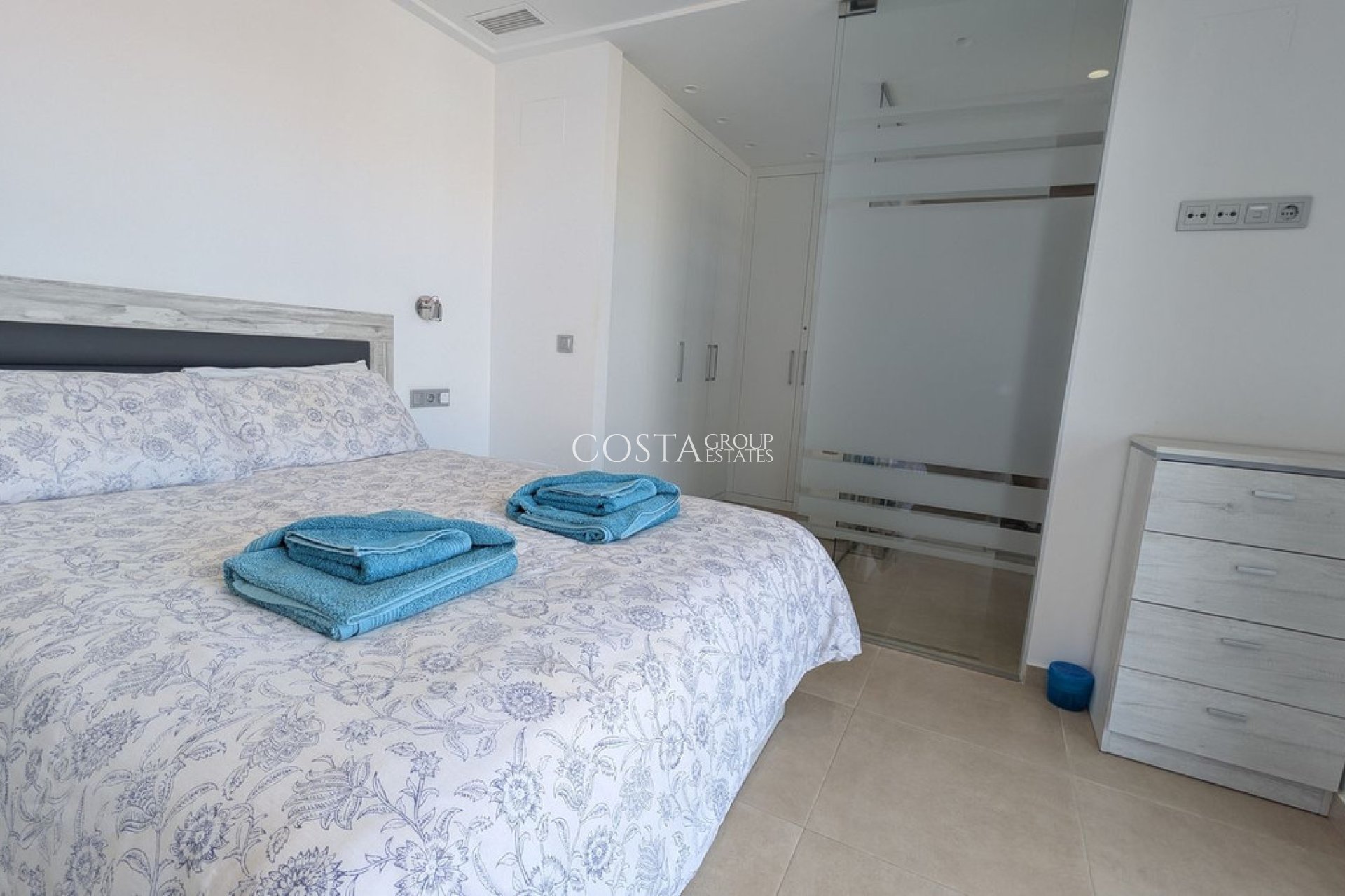 Revente - Villa -
Orihuela Costa - Villamartin
