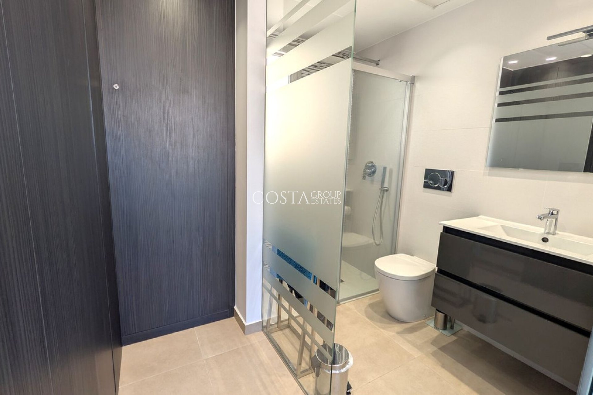 Revente - Villa -
Orihuela Costa - Villamartin