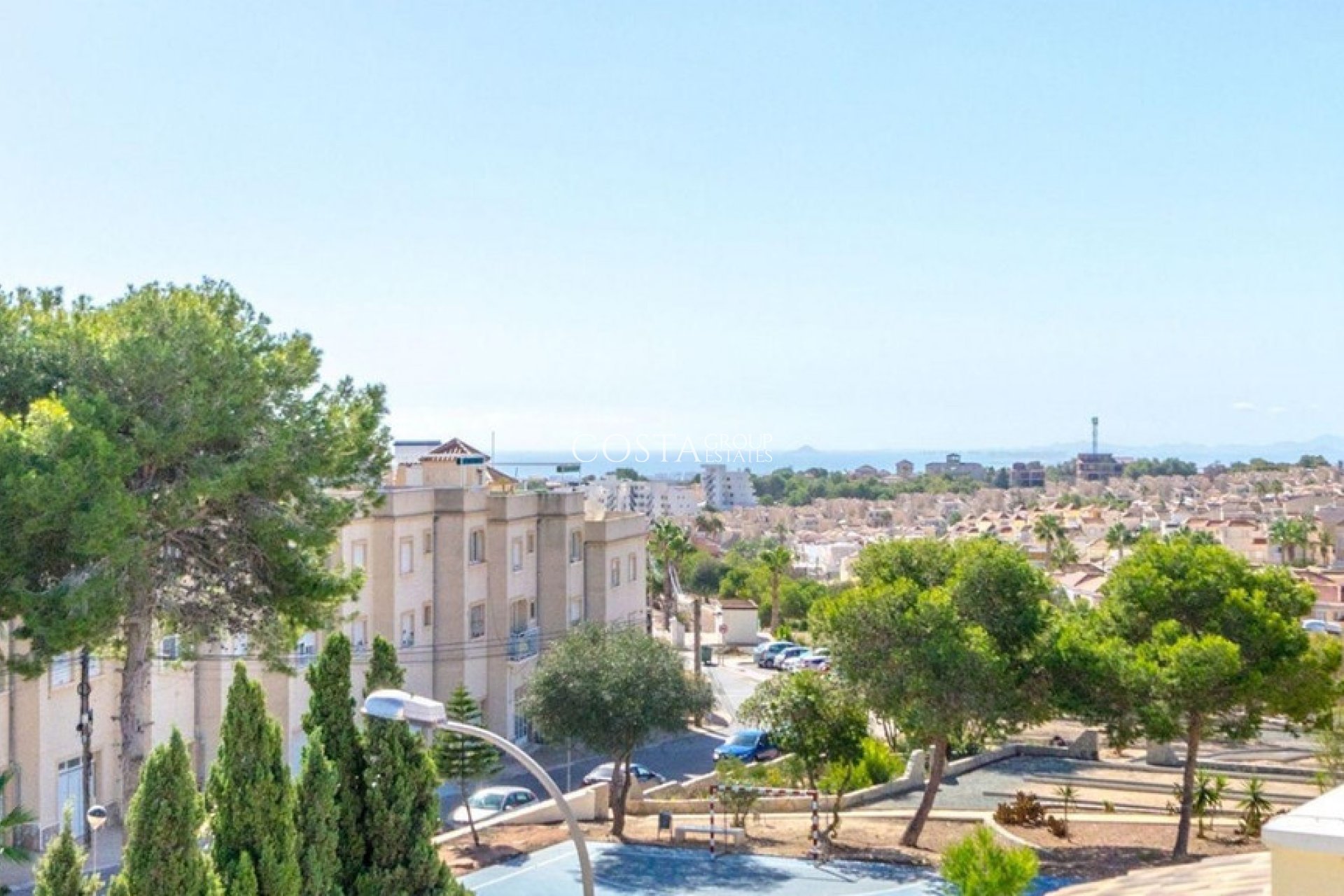 Revente - Villa -
Orihuela Costa - Villamartin