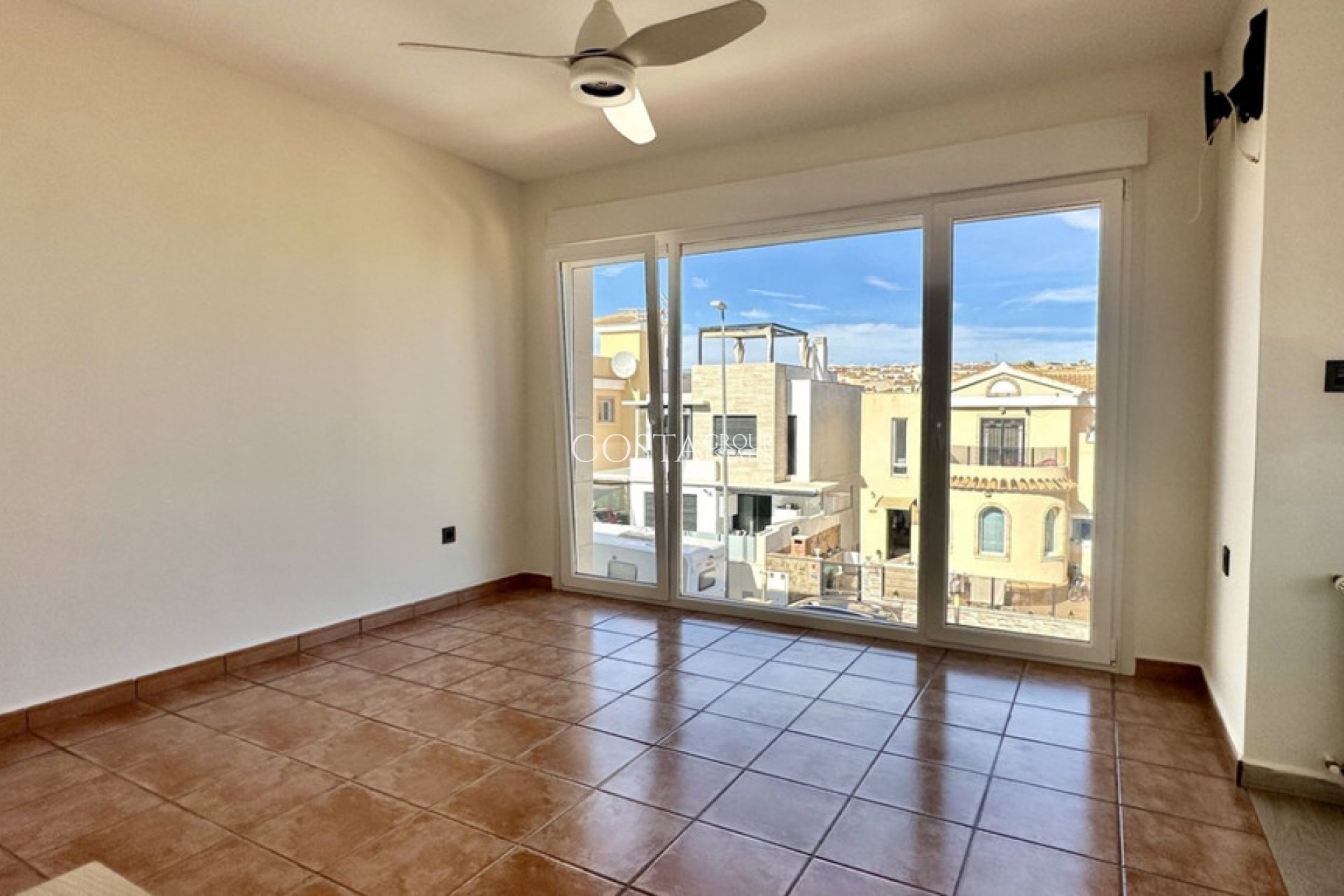 Revente - Villa -
Orihuela Costa - Villamartin