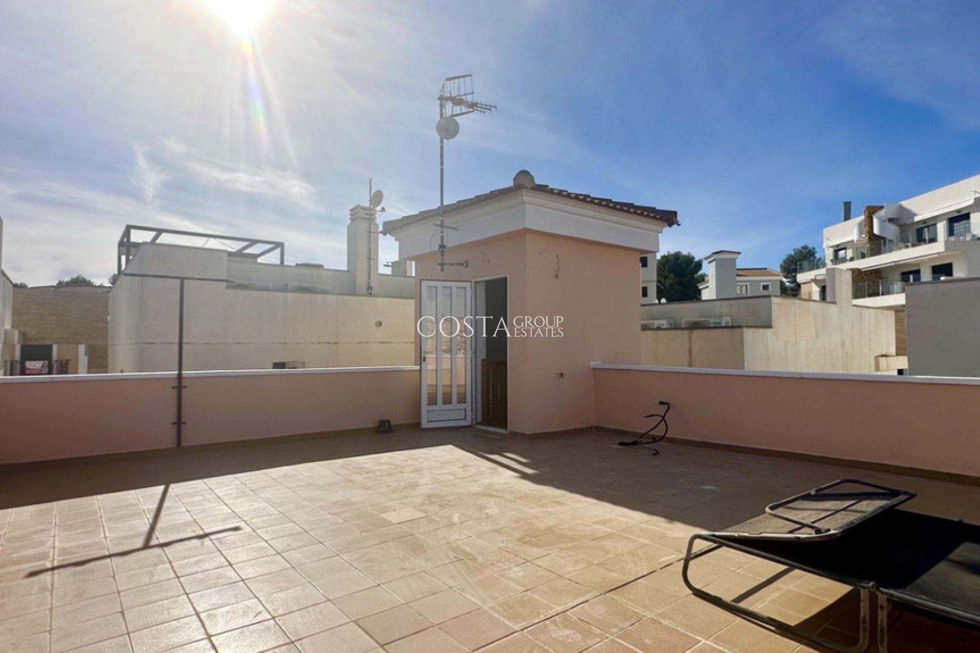 Revente - Villa -
Orihuela Costa - Villamartin