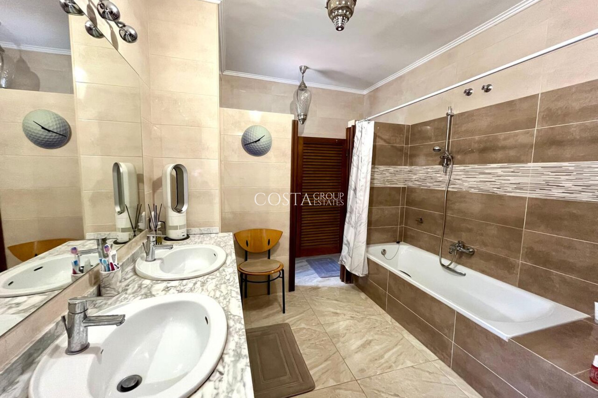 Revente - Villa -
Orihuela Costa - Villamartin